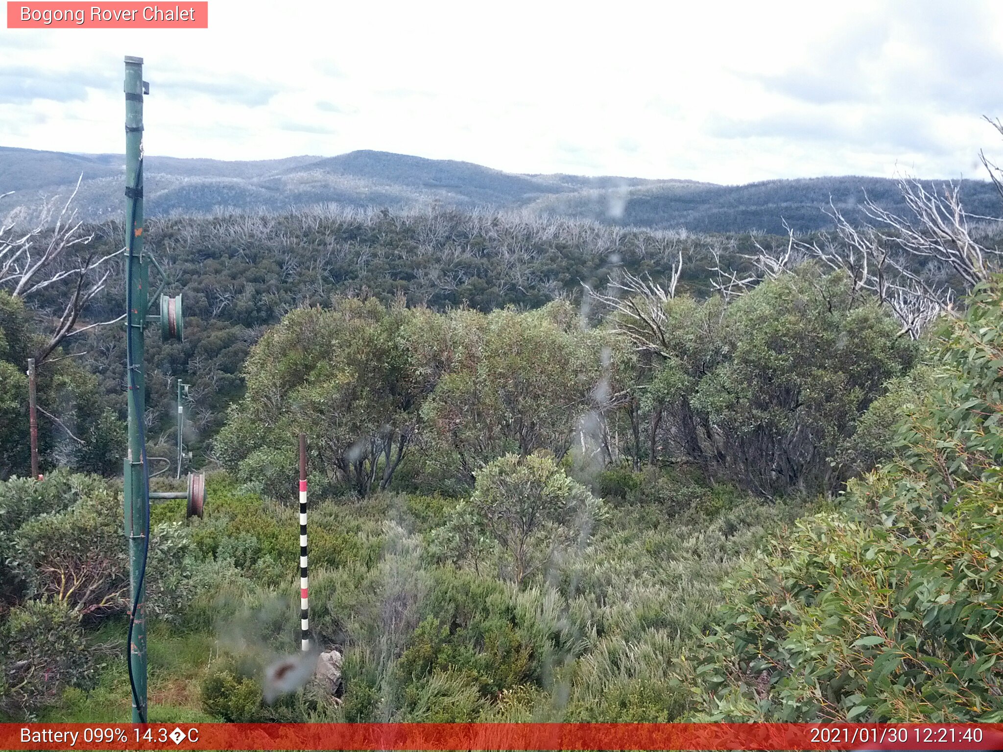 Bogong Web Cam 12:21pm Saturday 30th of January 2021