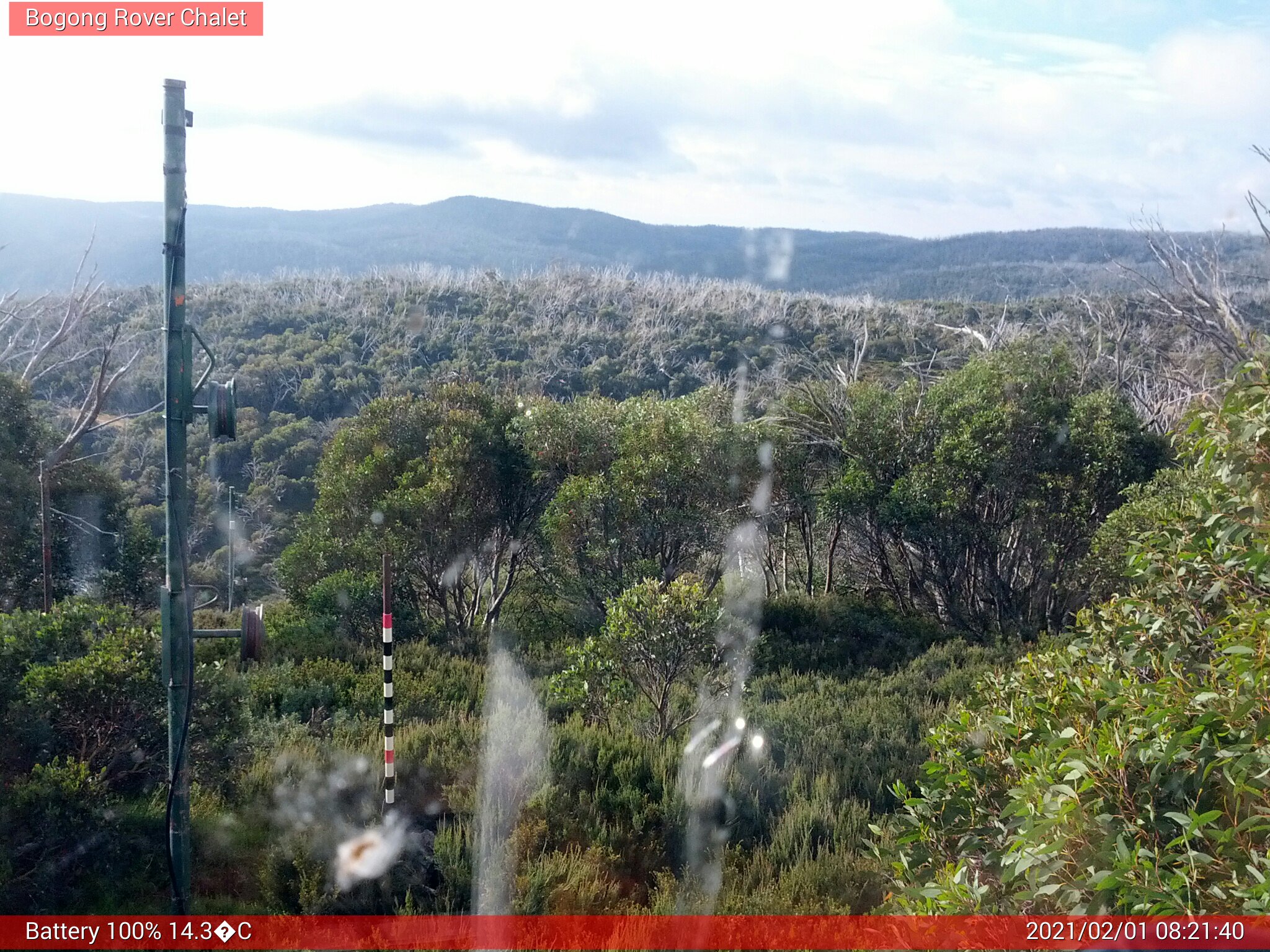 Bogong Web Cam 8:21am Monday 1st of February 2021