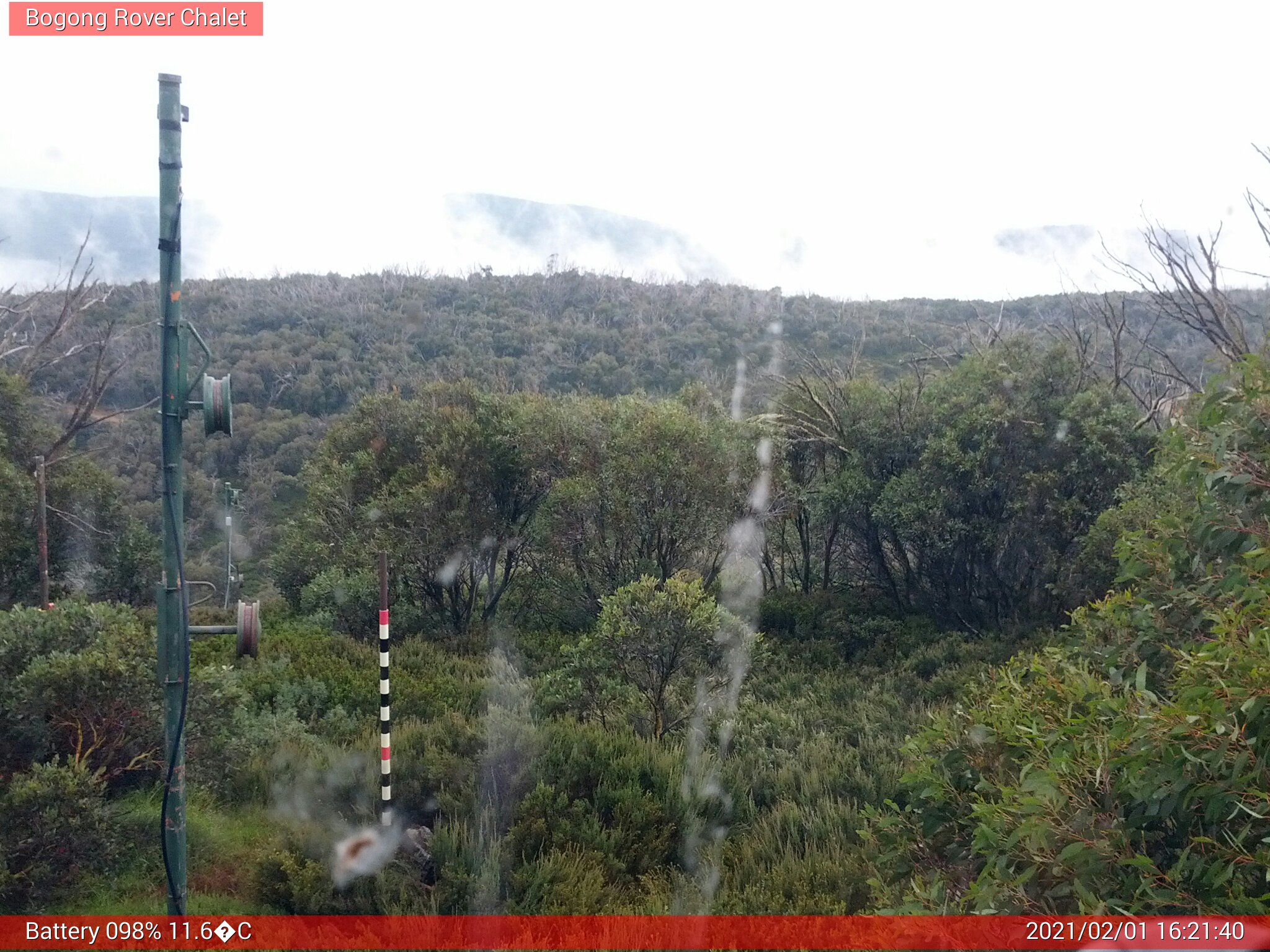 Bogong Web Cam 4:21pm Monday 1st of February 2021