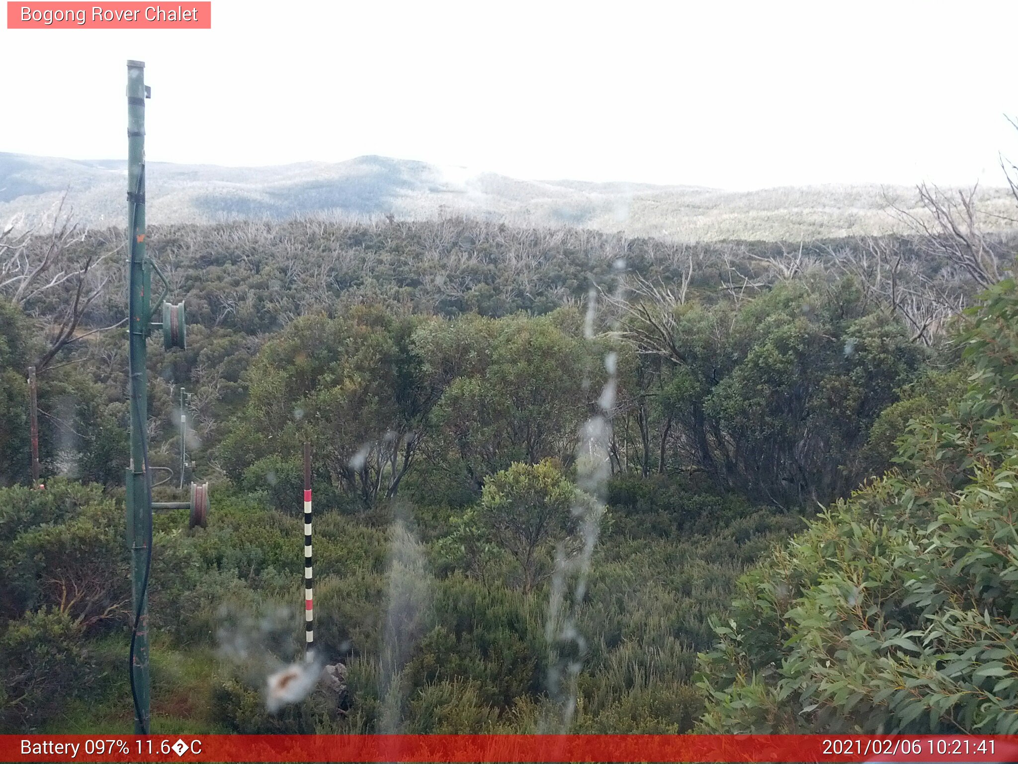 Bogong Web Cam 10:21am Saturday 6th of February 2021