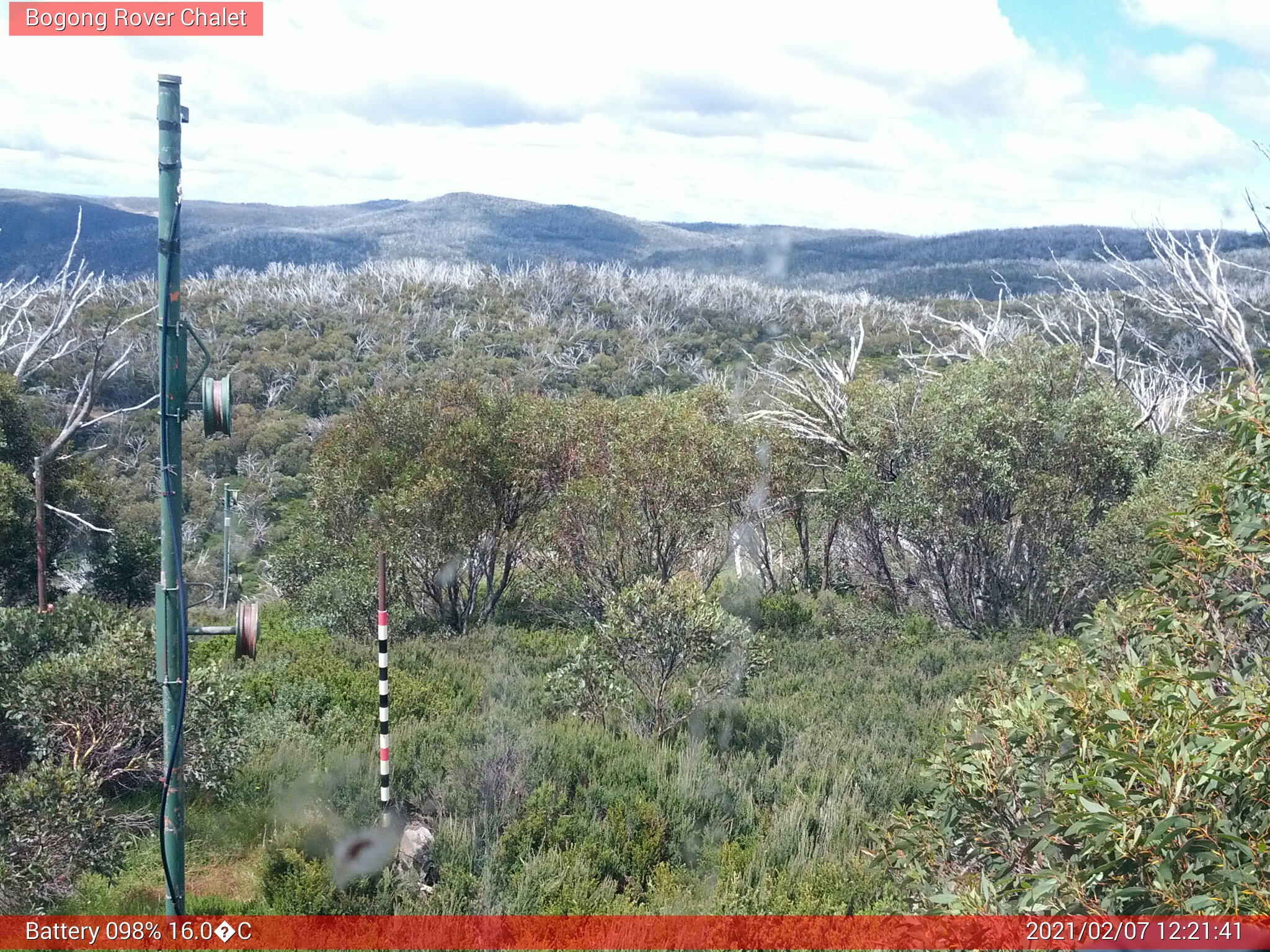 Bogong Web Cam 12:21pm Sunday 7th of February 2021