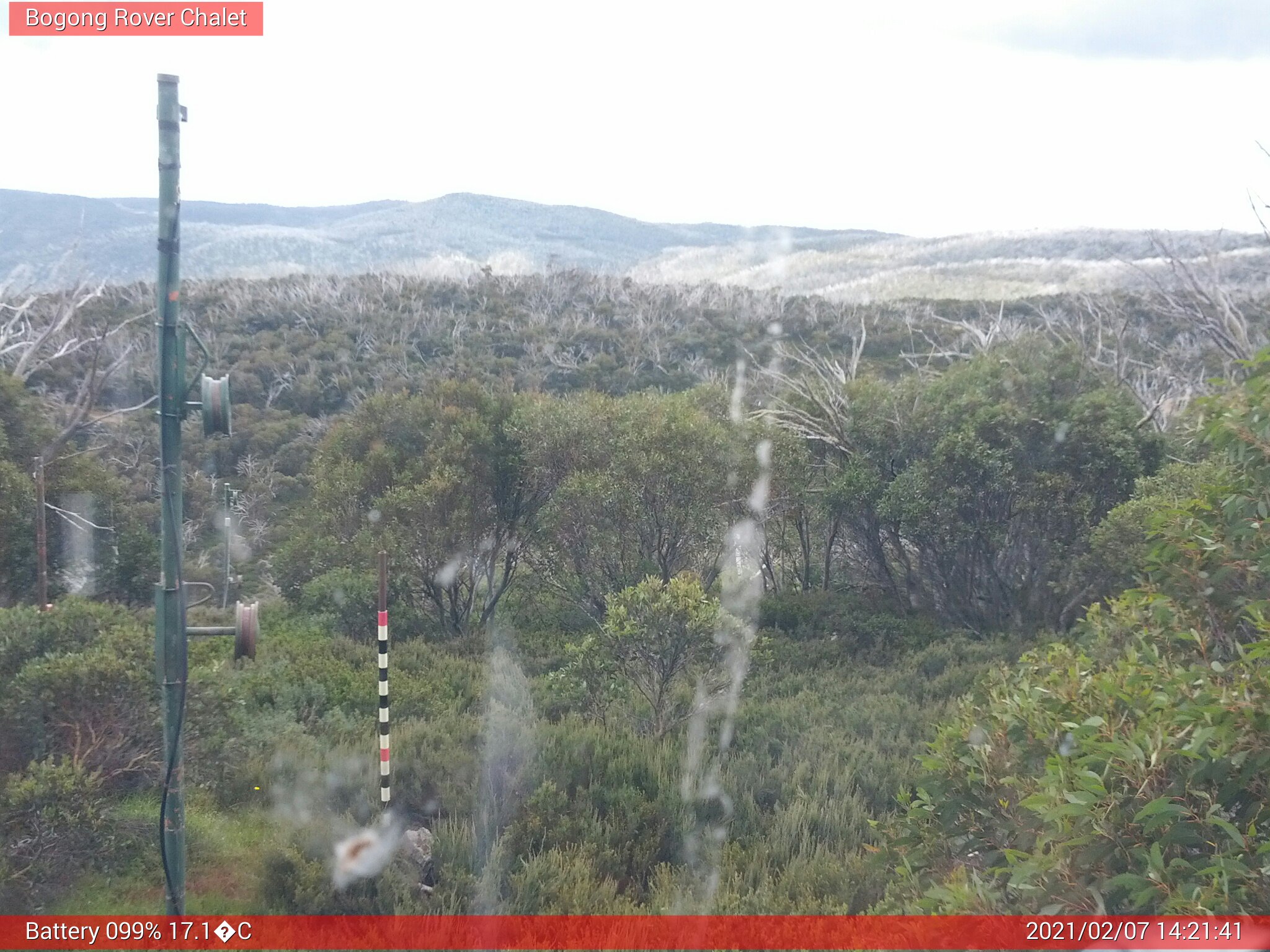 Bogong Web Cam 2:21pm Sunday 7th of February 2021