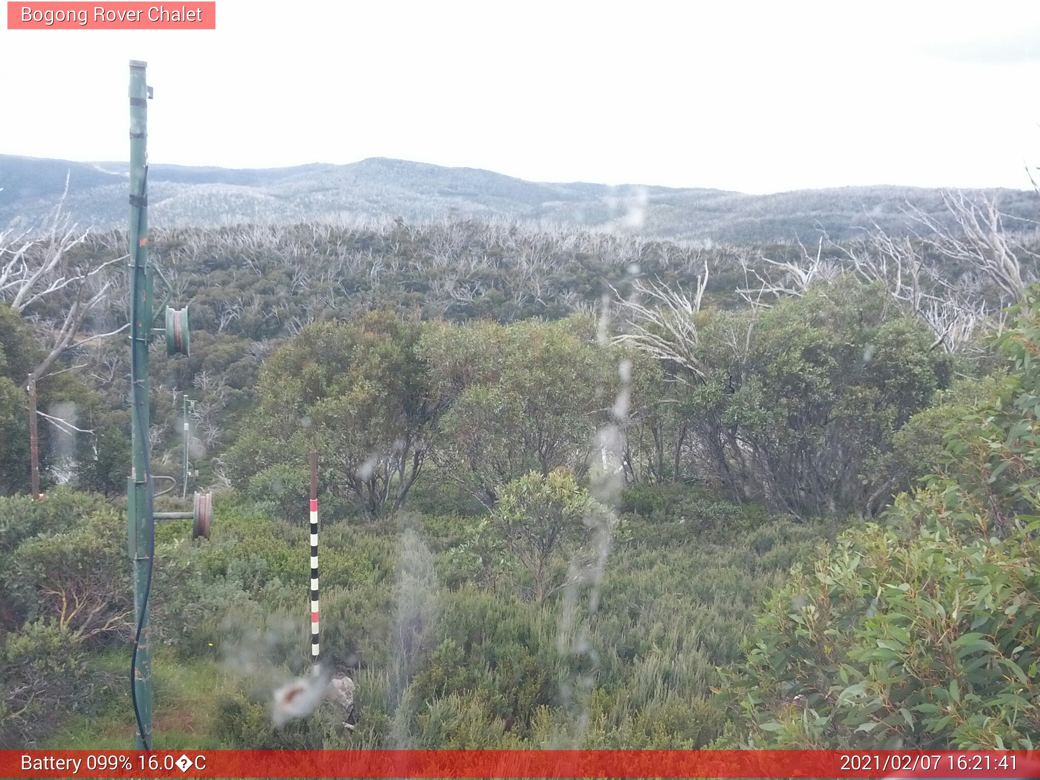 Bogong Web Cam 4:21pm Sunday 7th of February 2021