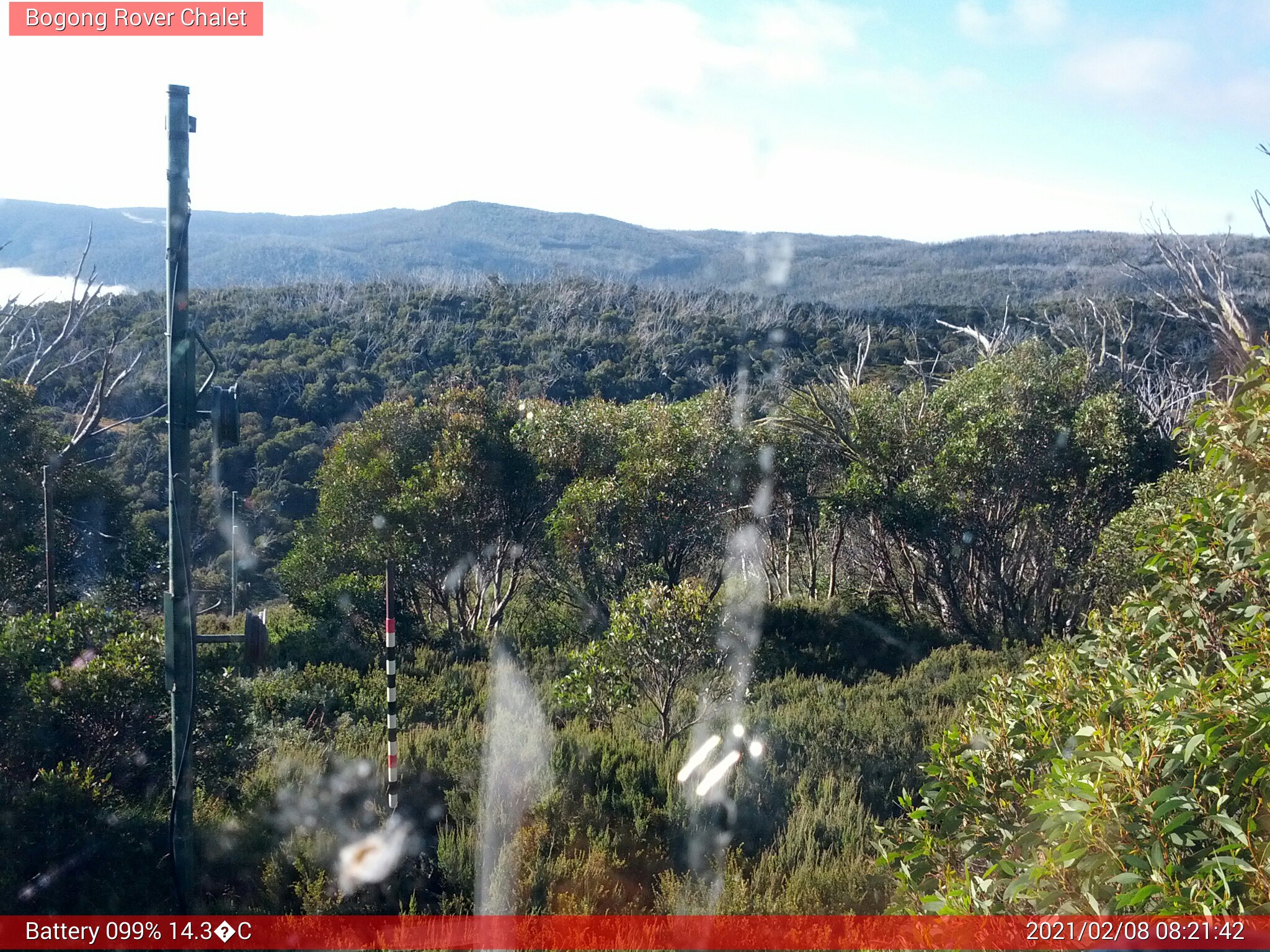 Bogong Web Cam 8:21am Monday 8th of February 2021