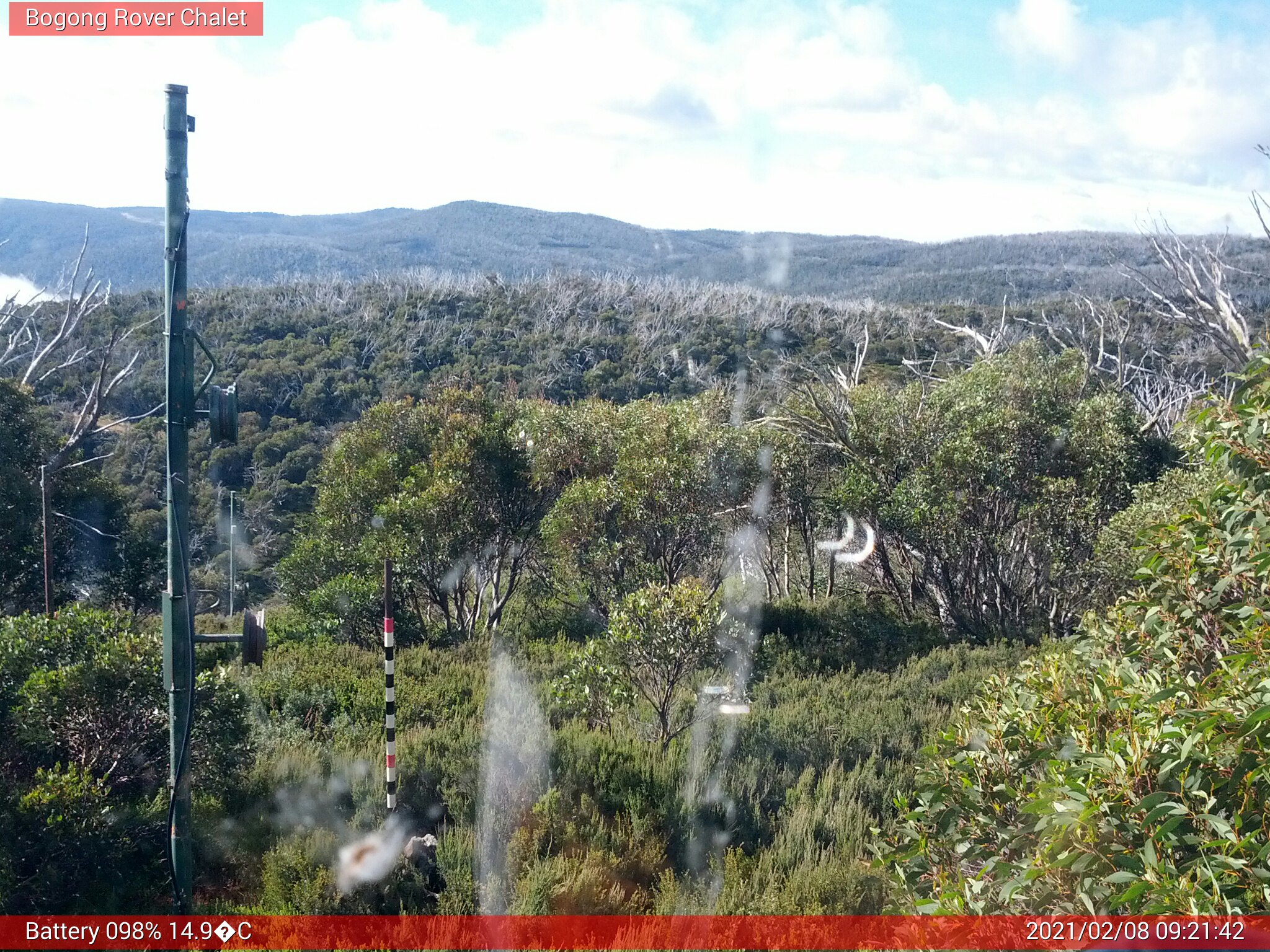 Bogong Web Cam 9:21am Monday 8th of February 2021