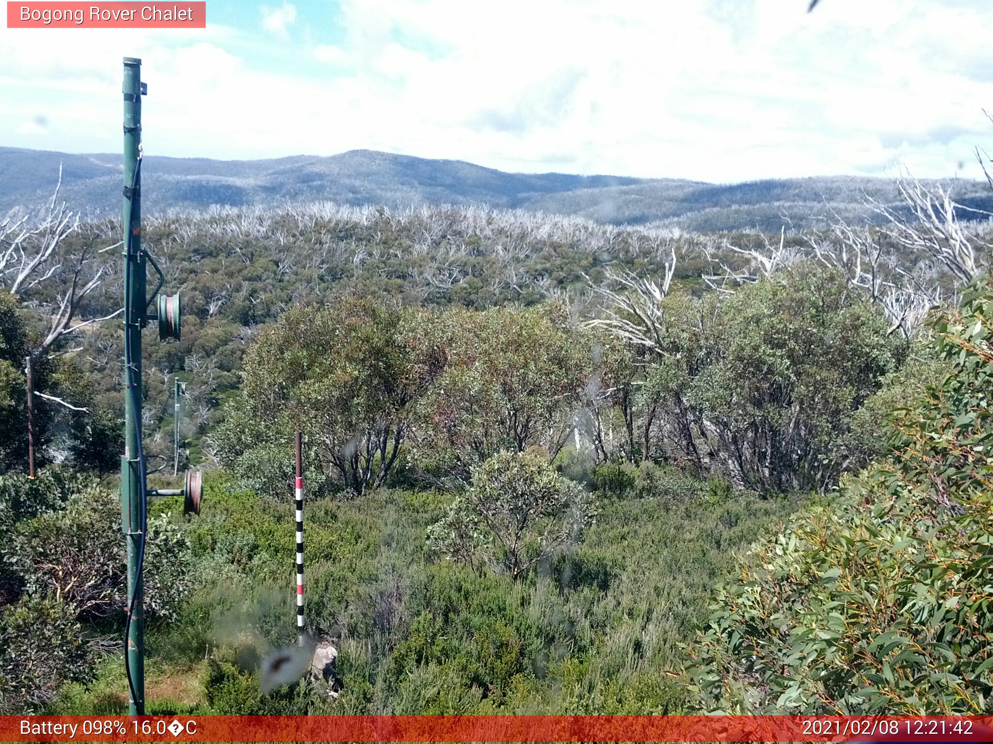 Bogong Web Cam 12:21pm Monday 8th of February 2021