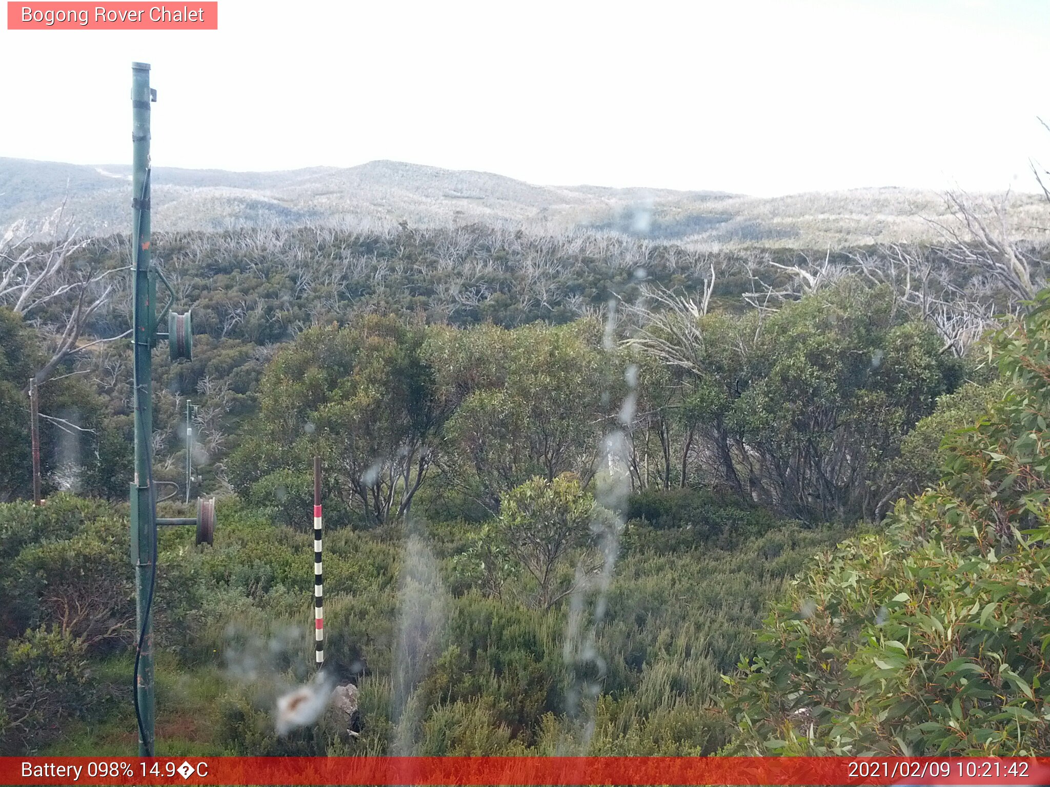 Bogong Web Cam 10:21am Tuesday 9th of February 2021