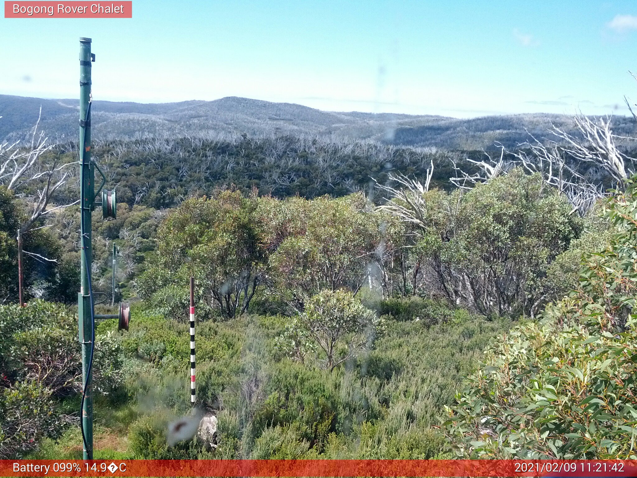 Bogong Web Cam 11:21am Tuesday 9th of February 2021