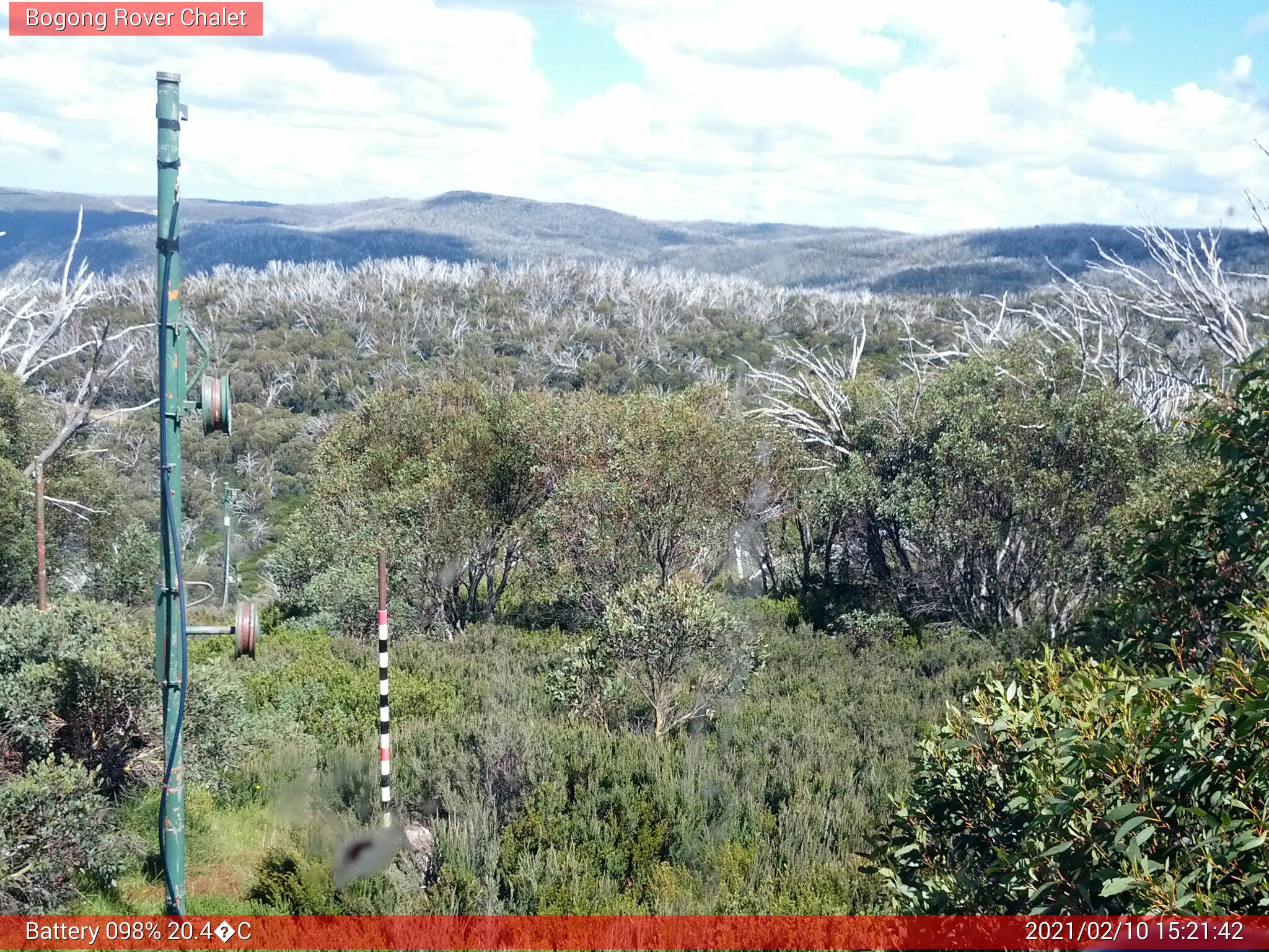 Bogong Web Cam 3:21pm Wednesday 10th of February 2021