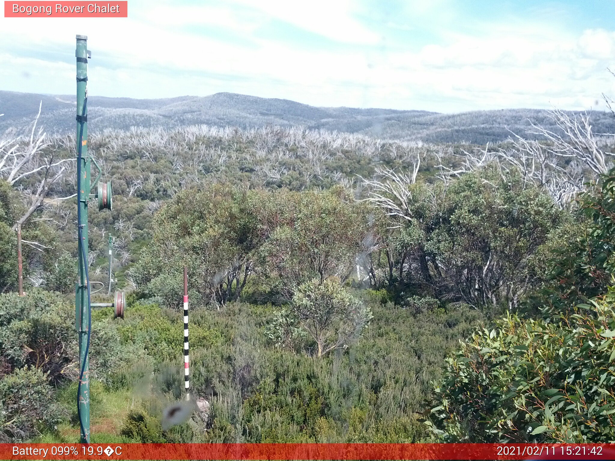 Bogong Web Cam 3:21pm Thursday 11th of February 2021