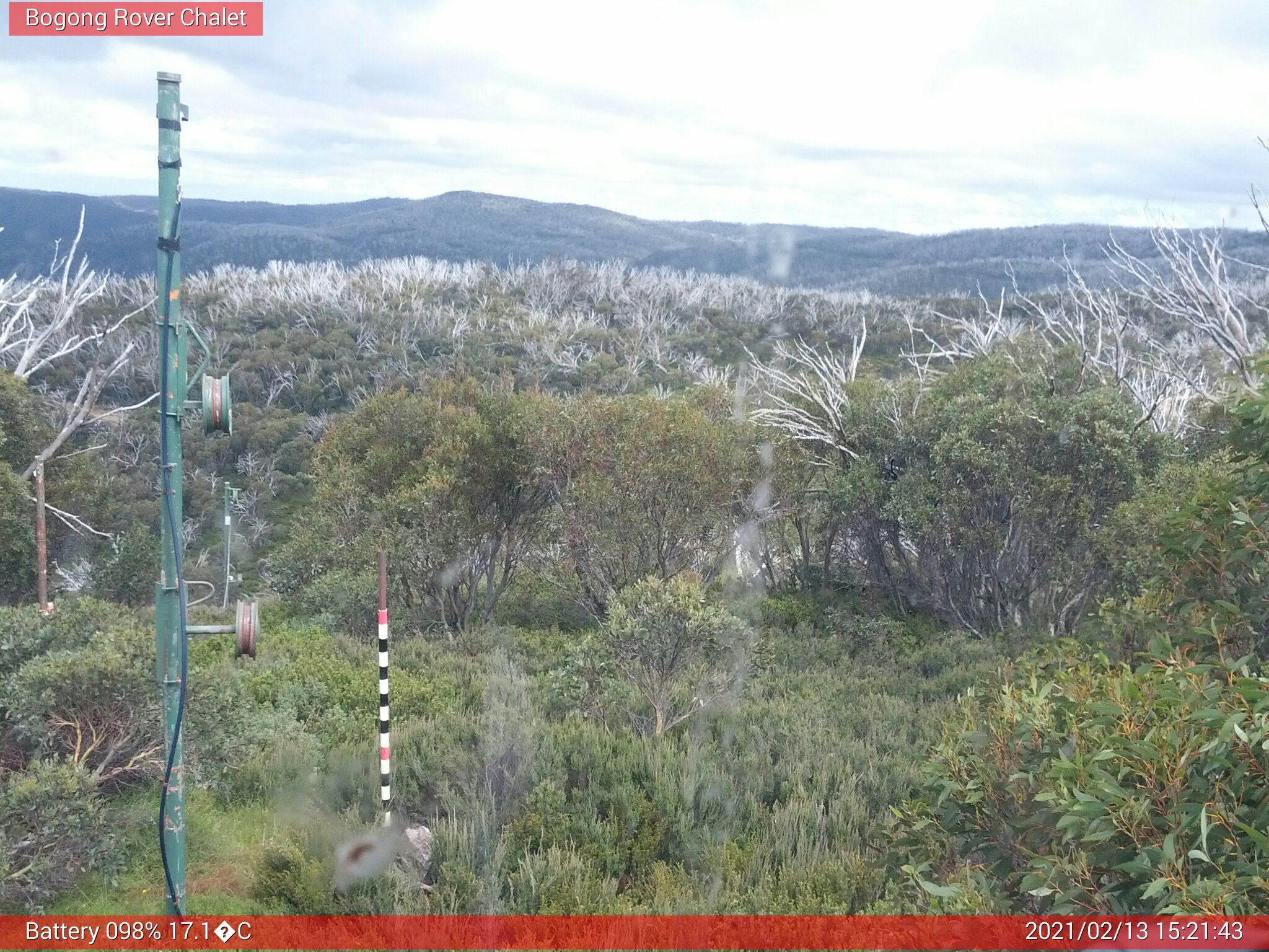 Bogong Web Cam 3:21pm Saturday 13th of February 2021