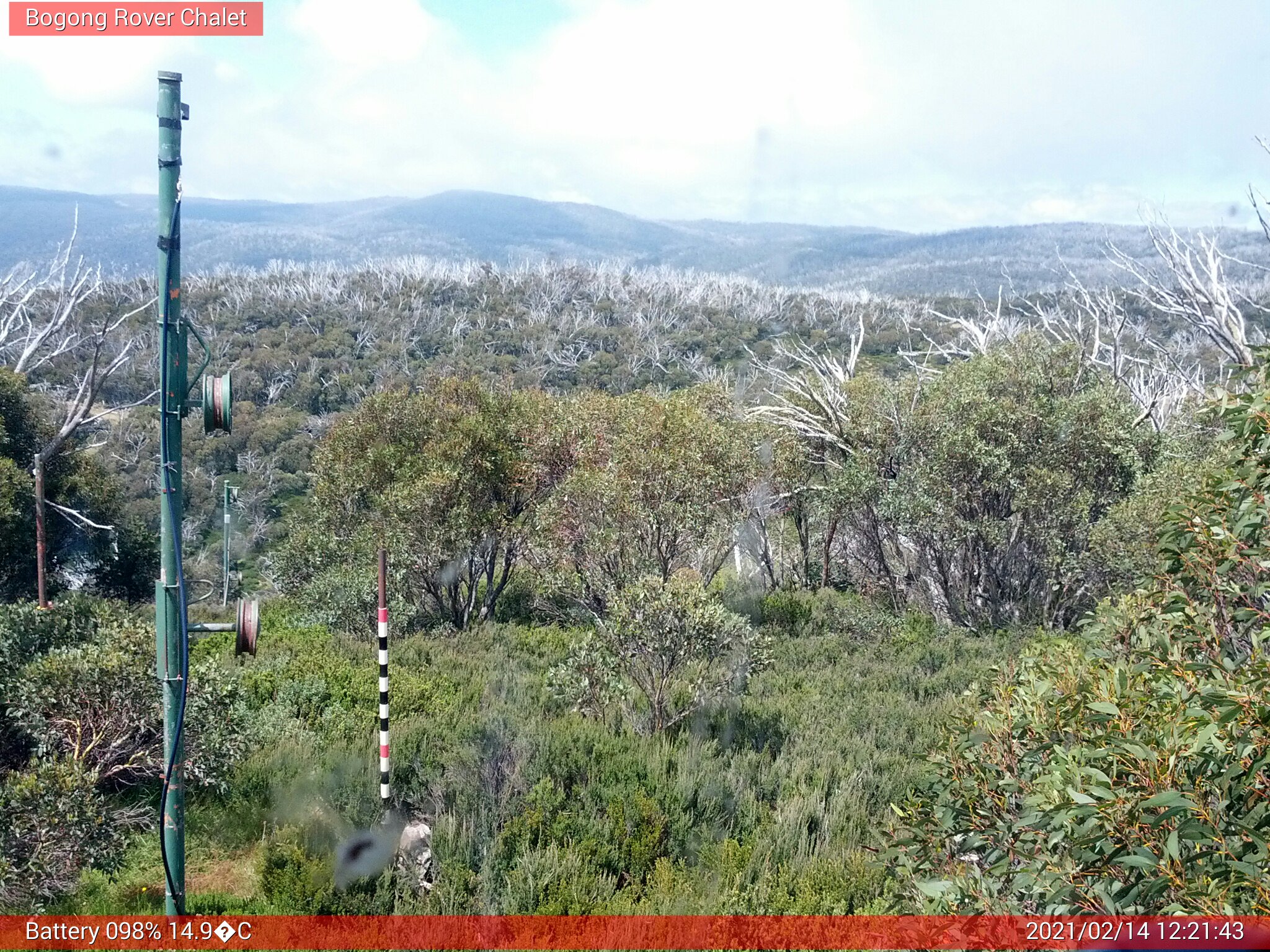 Bogong Web Cam 12:21pm Sunday 14th of February 2021