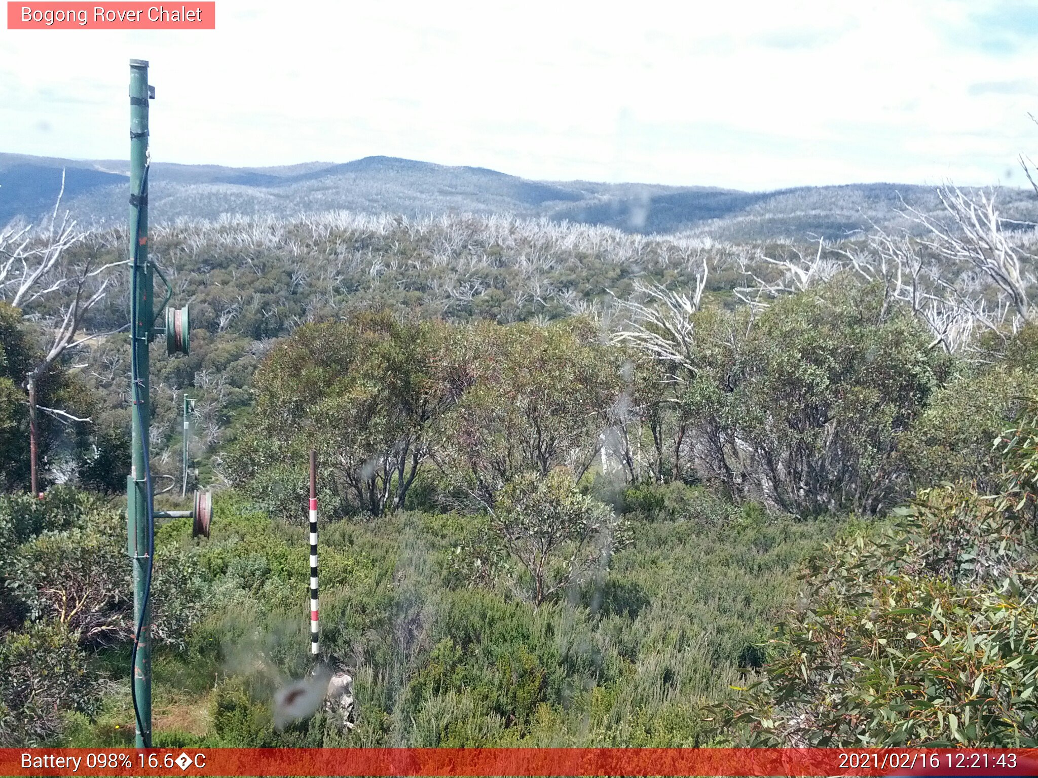 Bogong Web Cam 12:21pm Tuesday 16th of February 2021