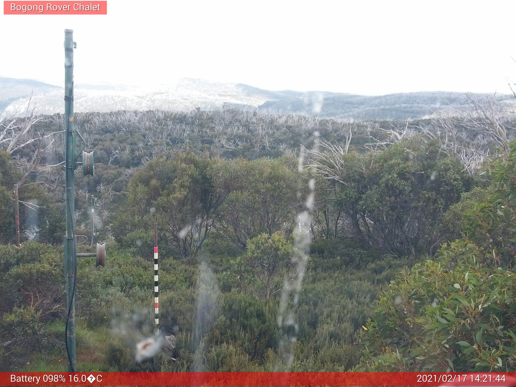 Bogong Web Cam 2:21pm Wednesday 17th of February 2021