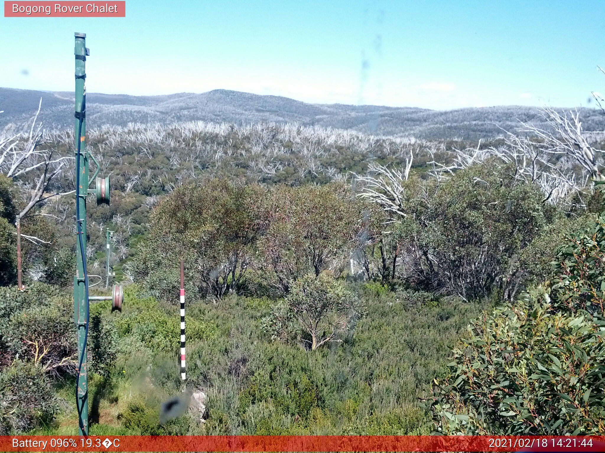 Bogong Web Cam 2:21pm Thursday 18th of February 2021