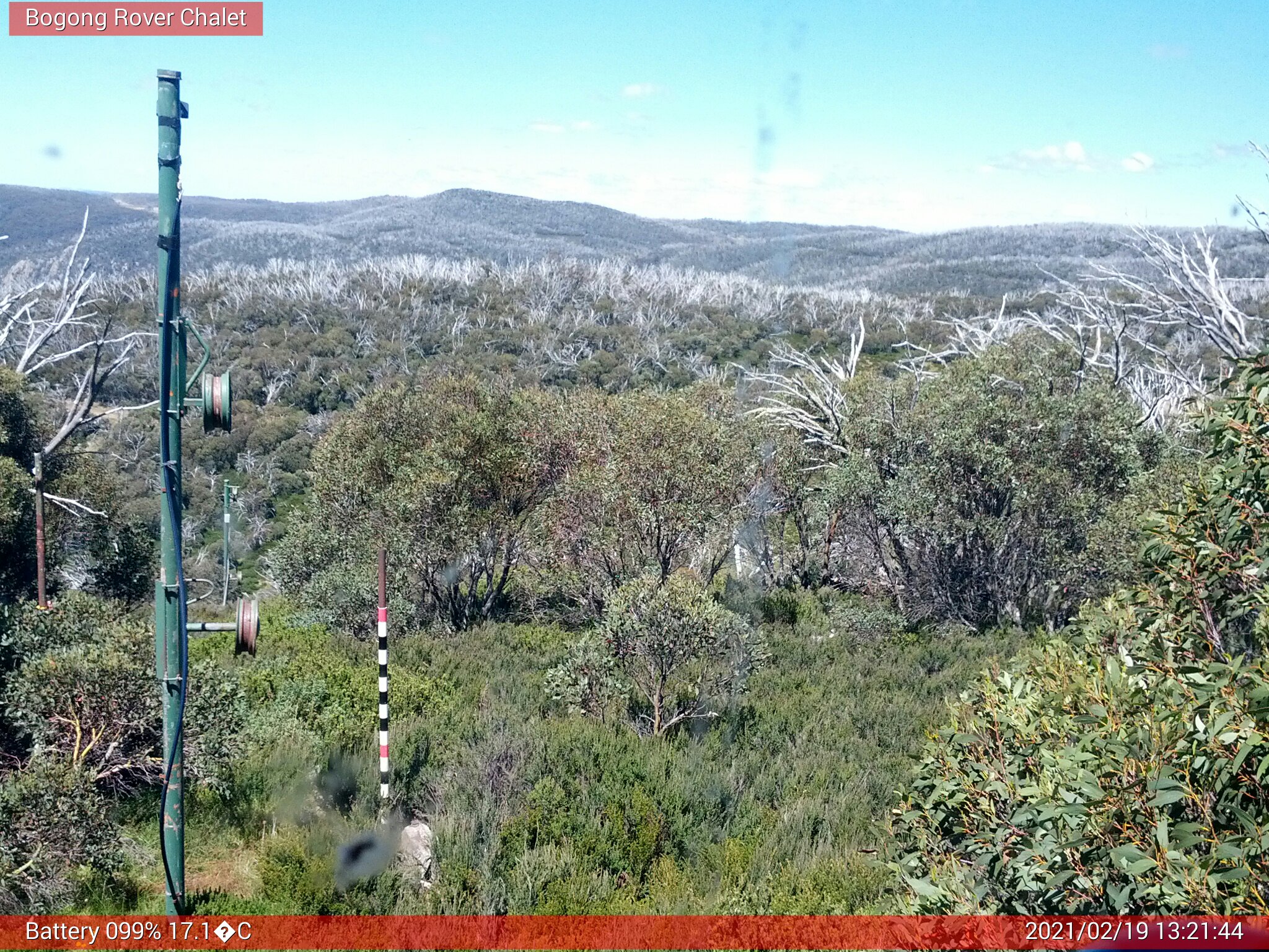 Bogong Web Cam 1:21pm Friday 19th of February 2021