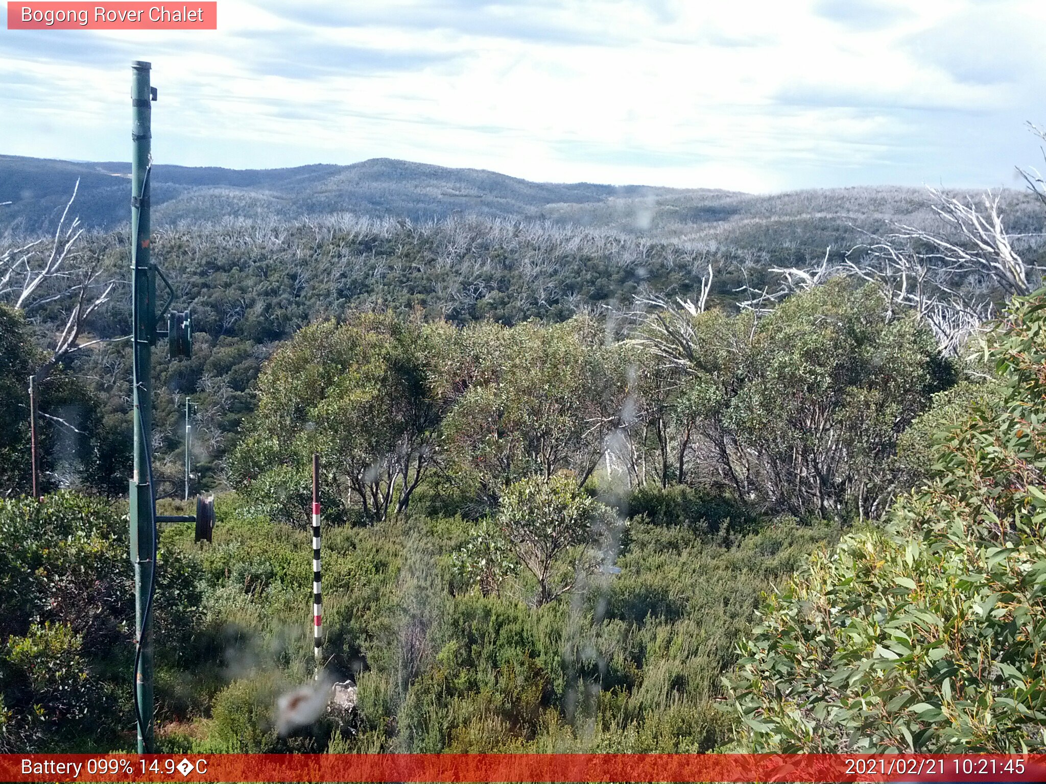 Bogong Web Cam 10:21am Sunday 21st of February 2021