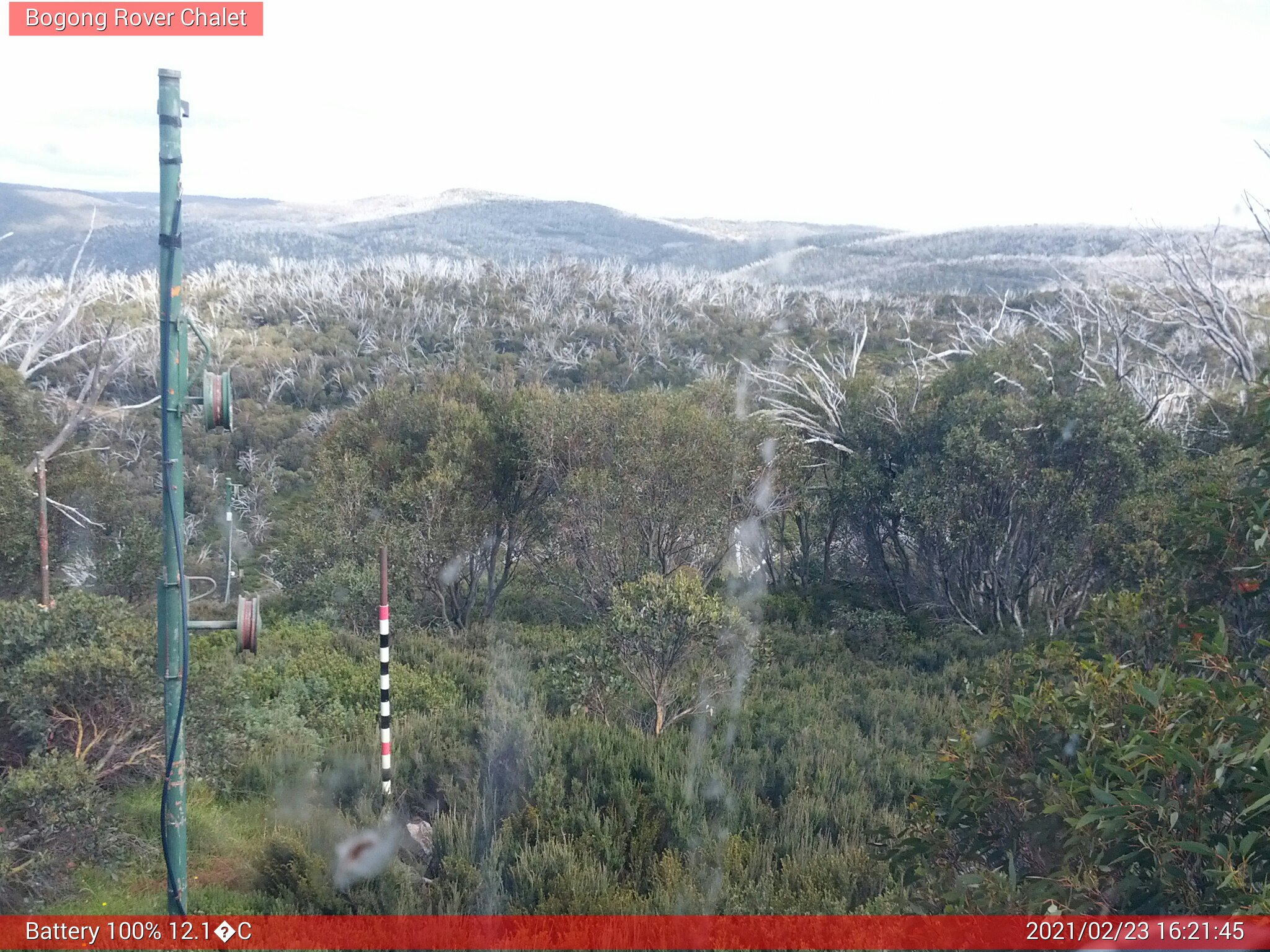 Bogong Web Cam 4:21pm Tuesday 23rd of February 2021