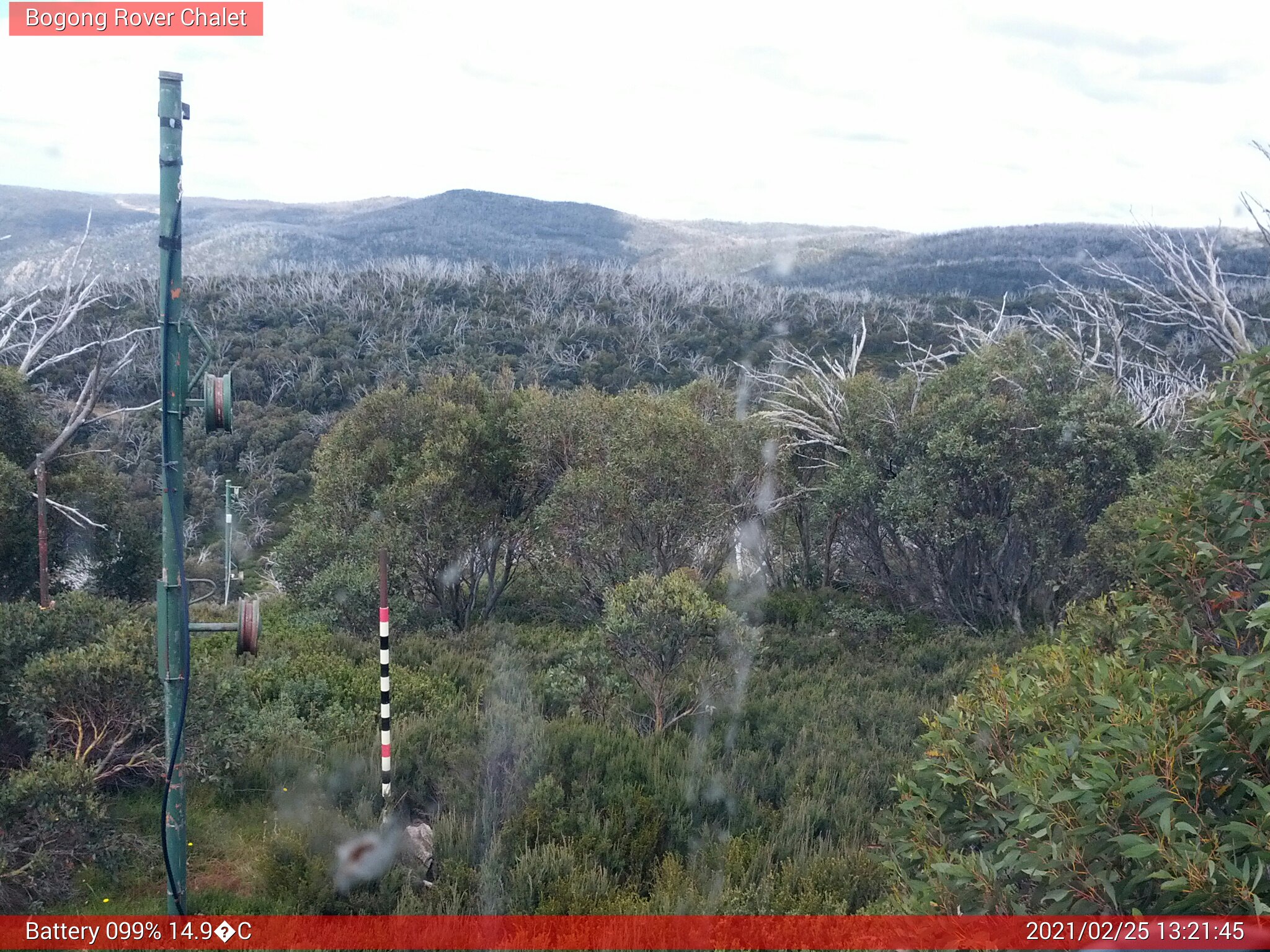 Bogong Web Cam 1:21pm Thursday 25th of February 2021