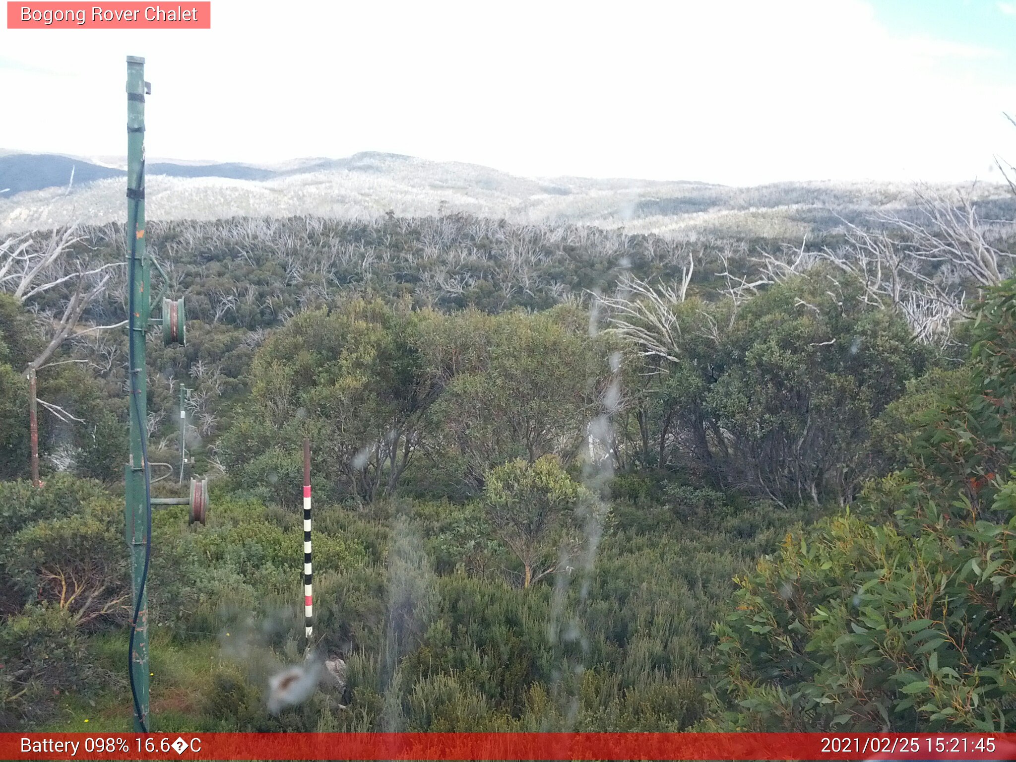 Bogong Web Cam 3:21pm Thursday 25th of February 2021