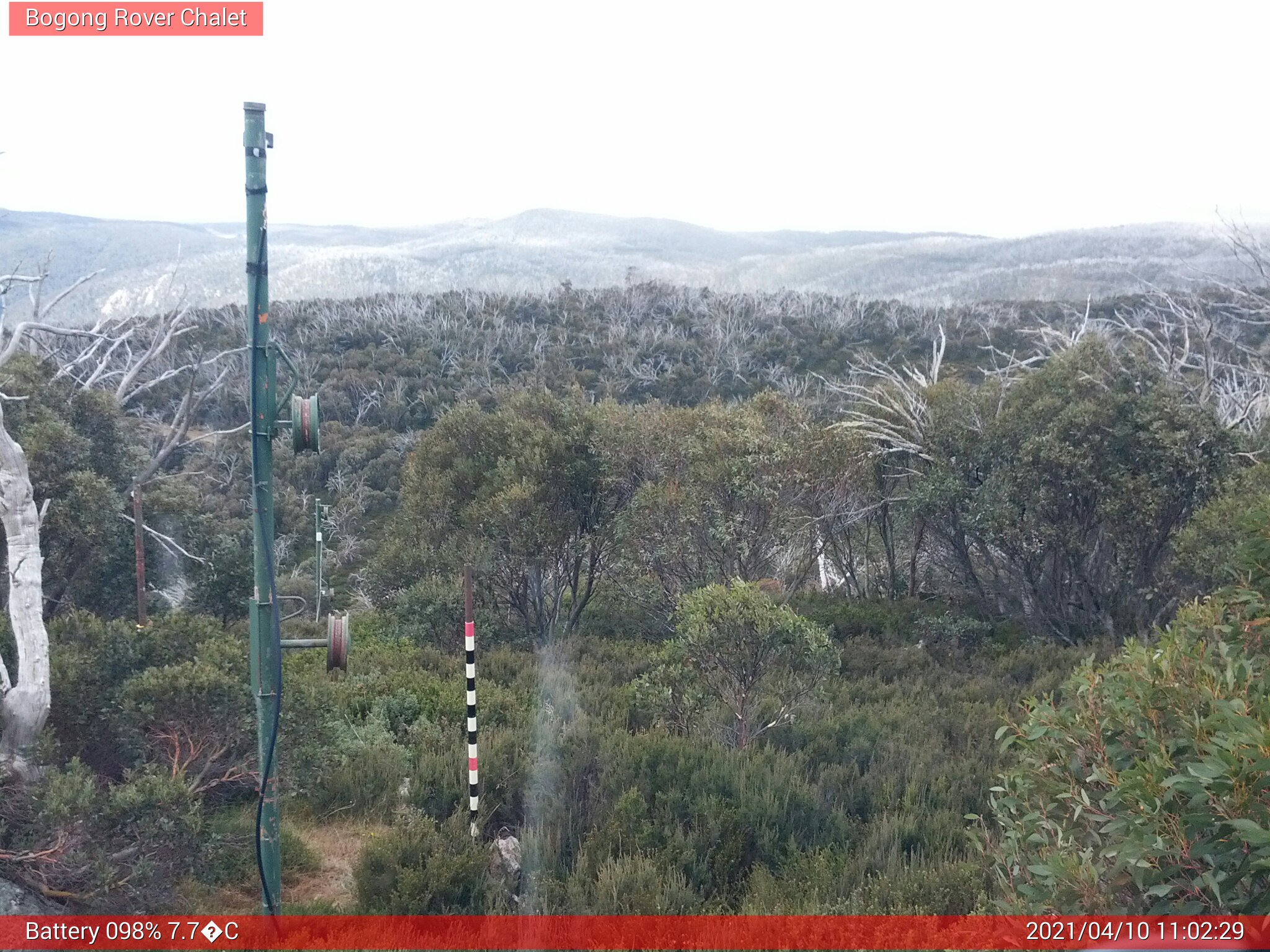 Bogong Web Cam 11:02am Saturday 10th of April 2021