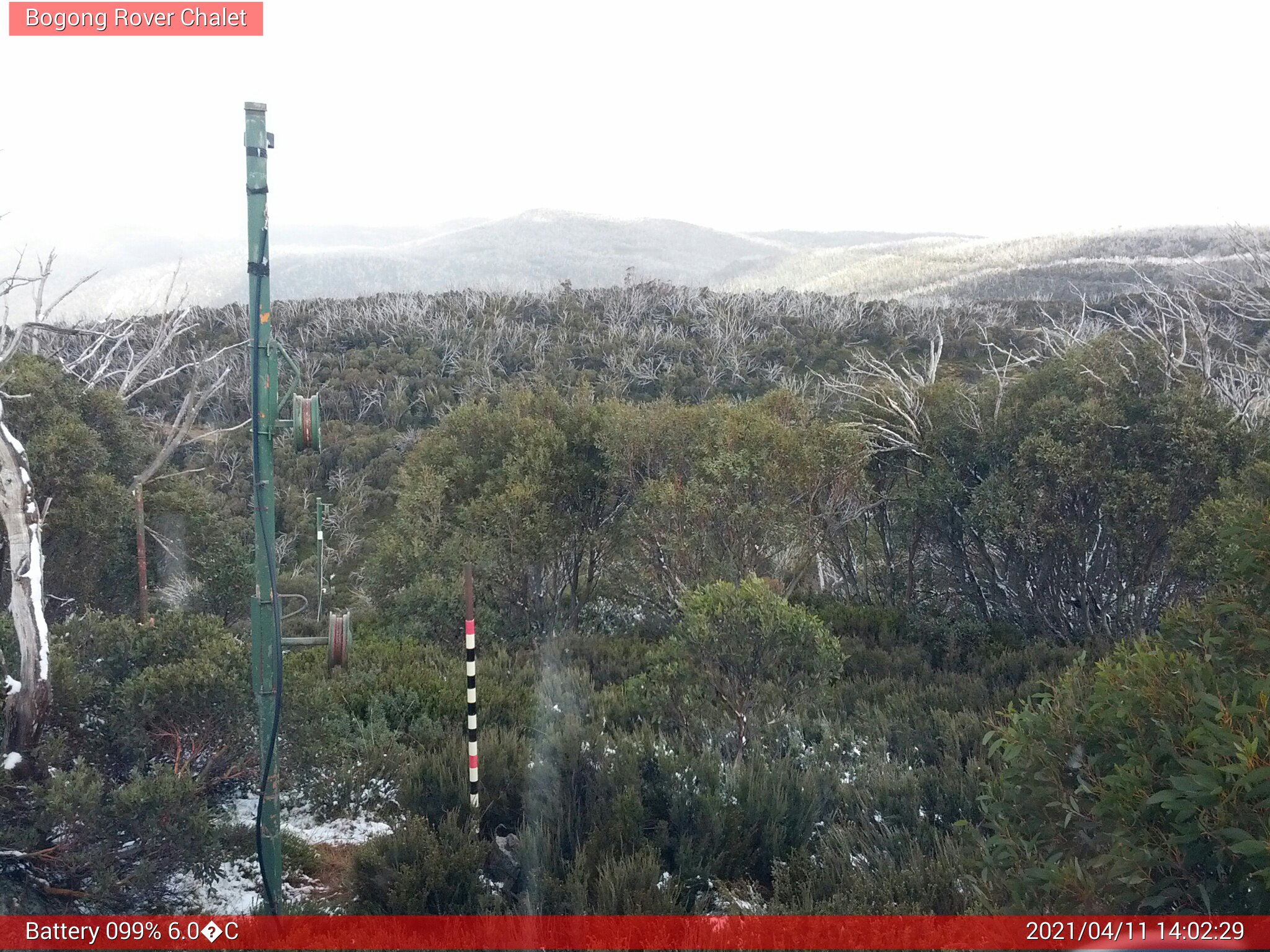 Bogong Web Cam 2:02pm Sunday 11th of April 2021