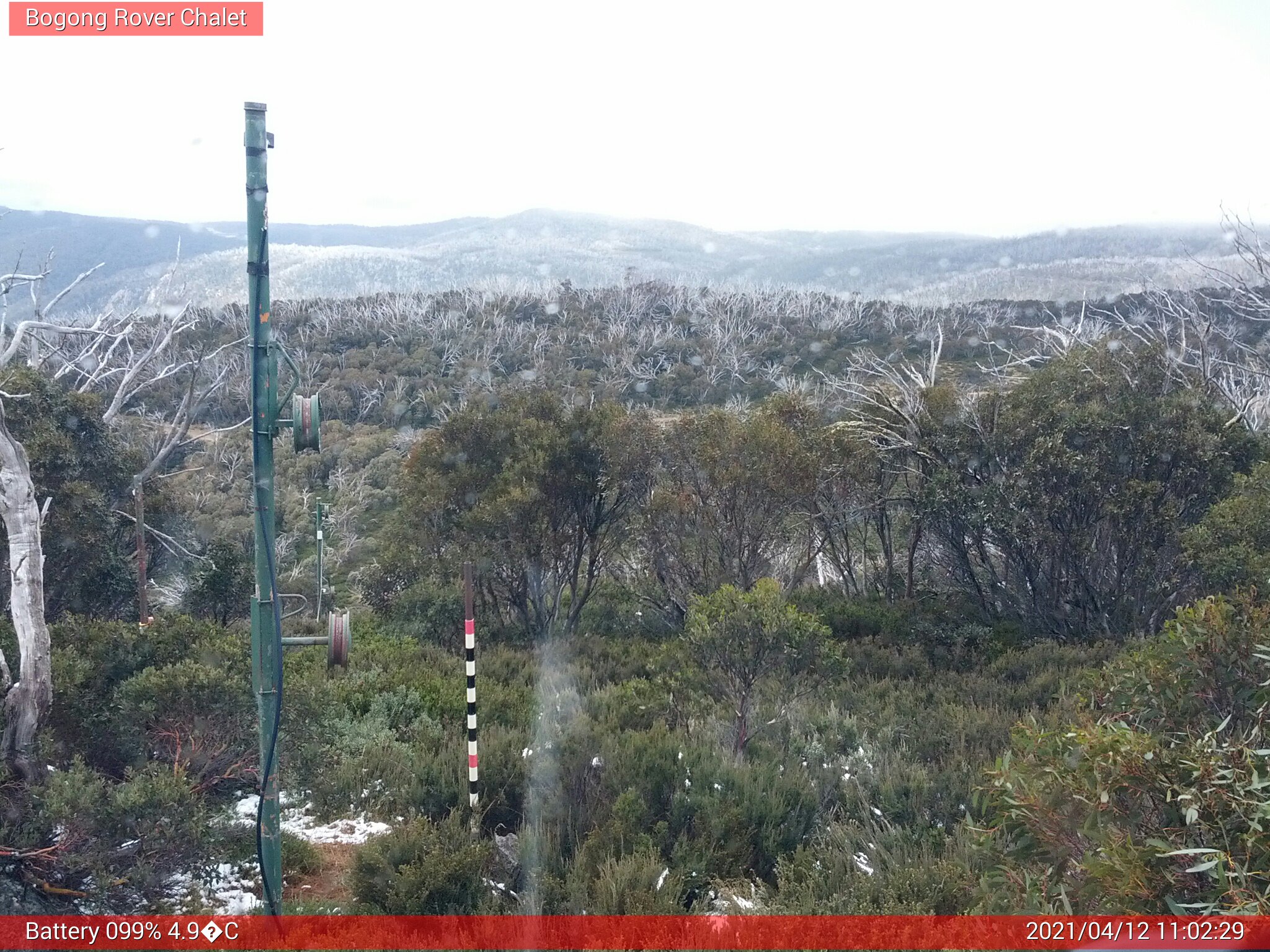 Bogong Web Cam 11:02am Monday 12th of April 2021