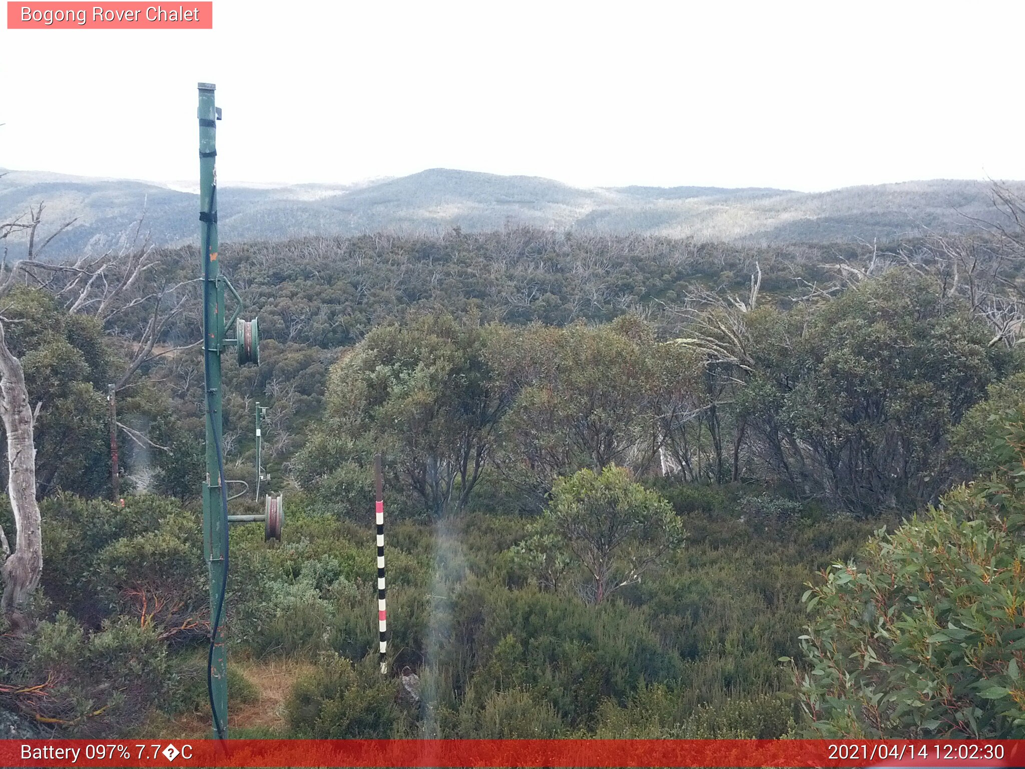 Bogong Web Cam 12:02pm Wednesday 14th of April 2021