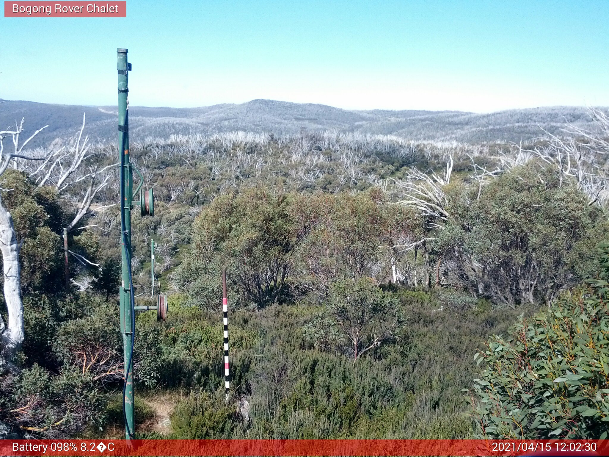 Bogong Web Cam 12:02pm Thursday 15th of April 2021