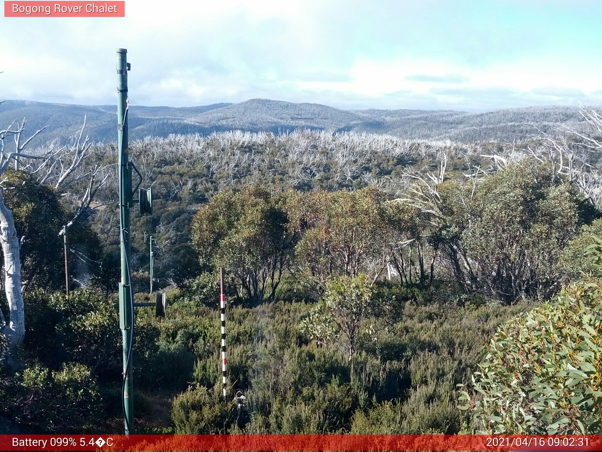 Bogong Web Cam 9:02am Friday 16th of April 2021