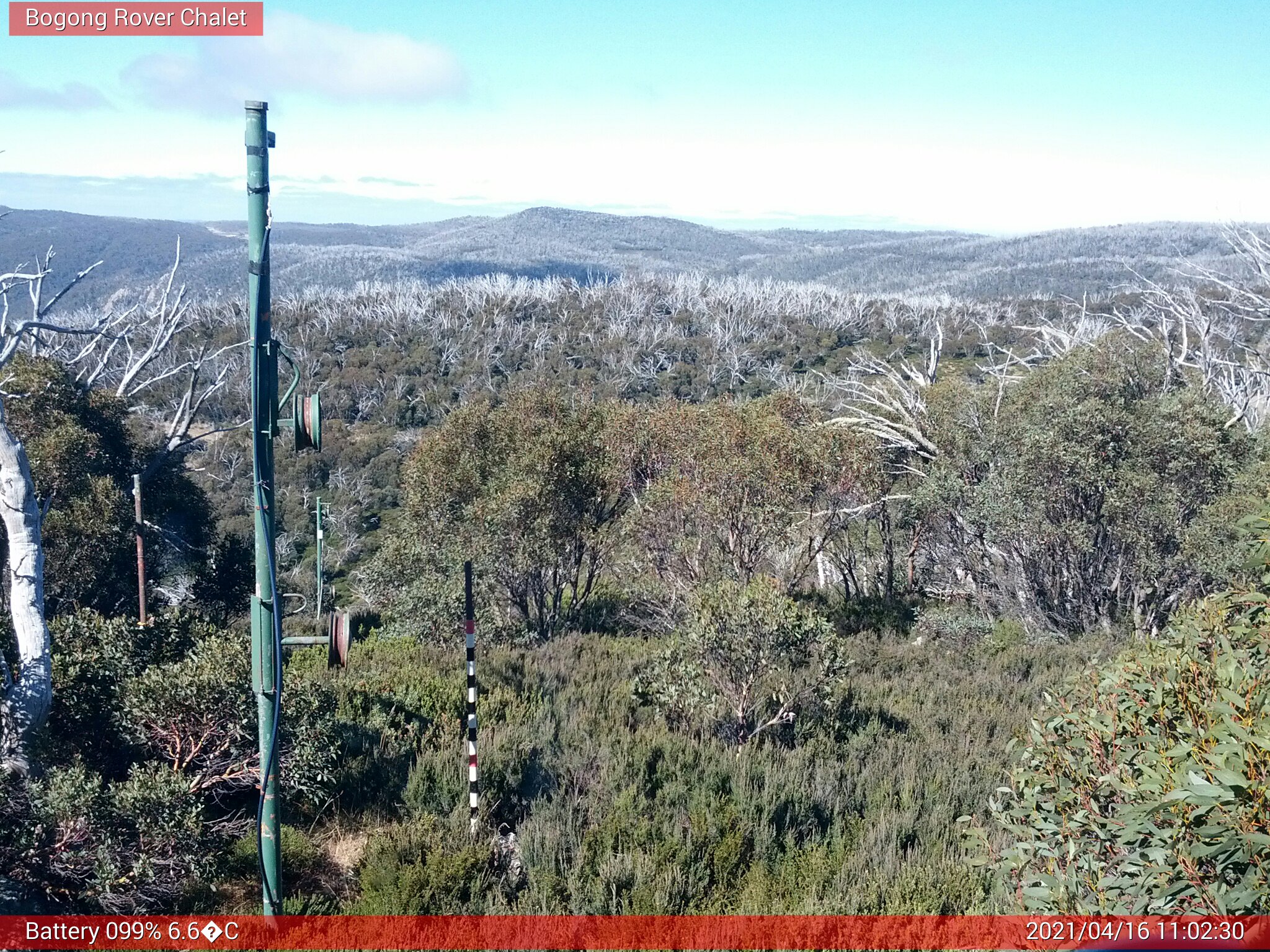 Bogong Web Cam 11:02am Friday 16th of April 2021