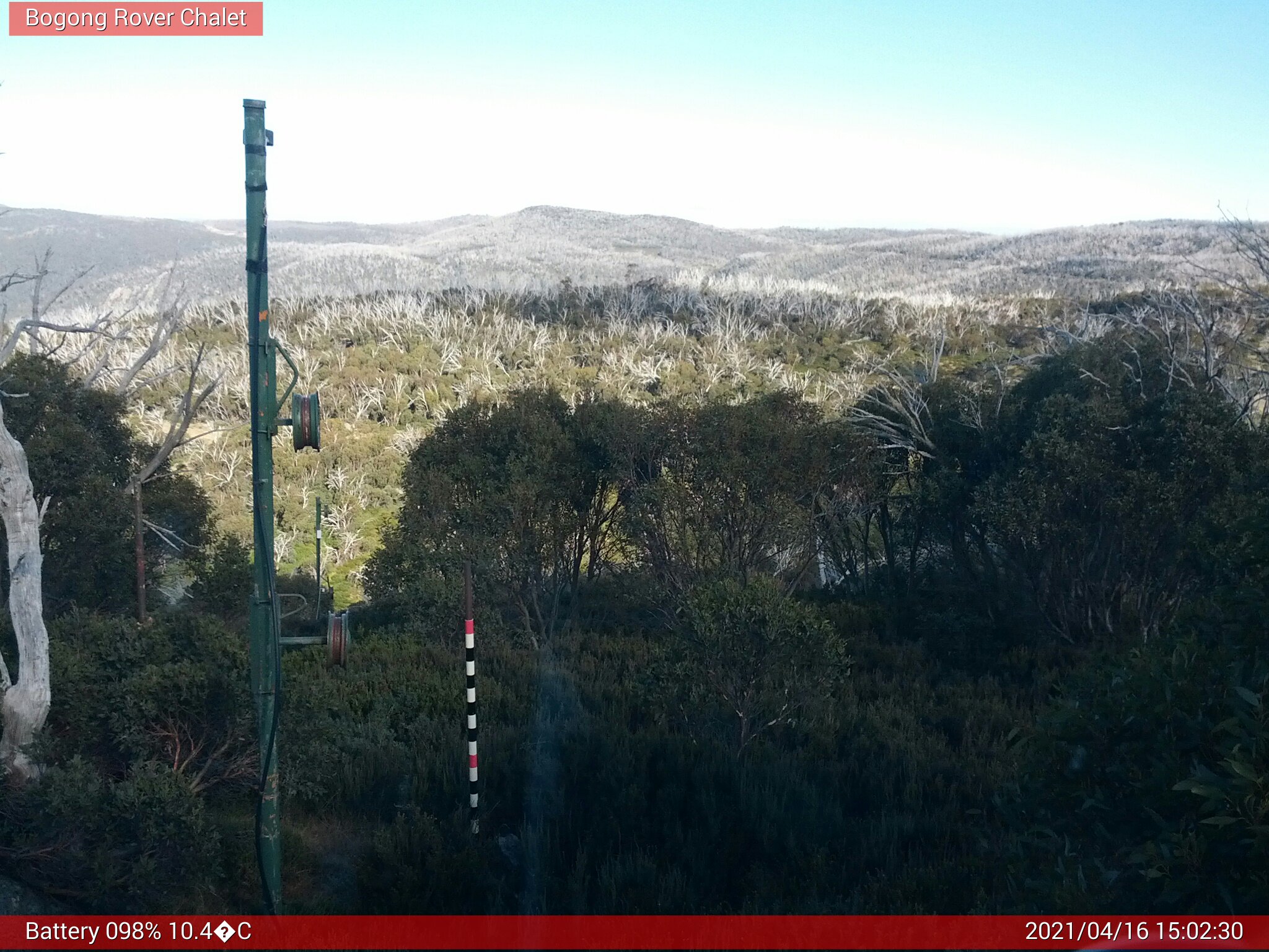 Bogong Web Cam 3:02pm Friday 16th of April 2021