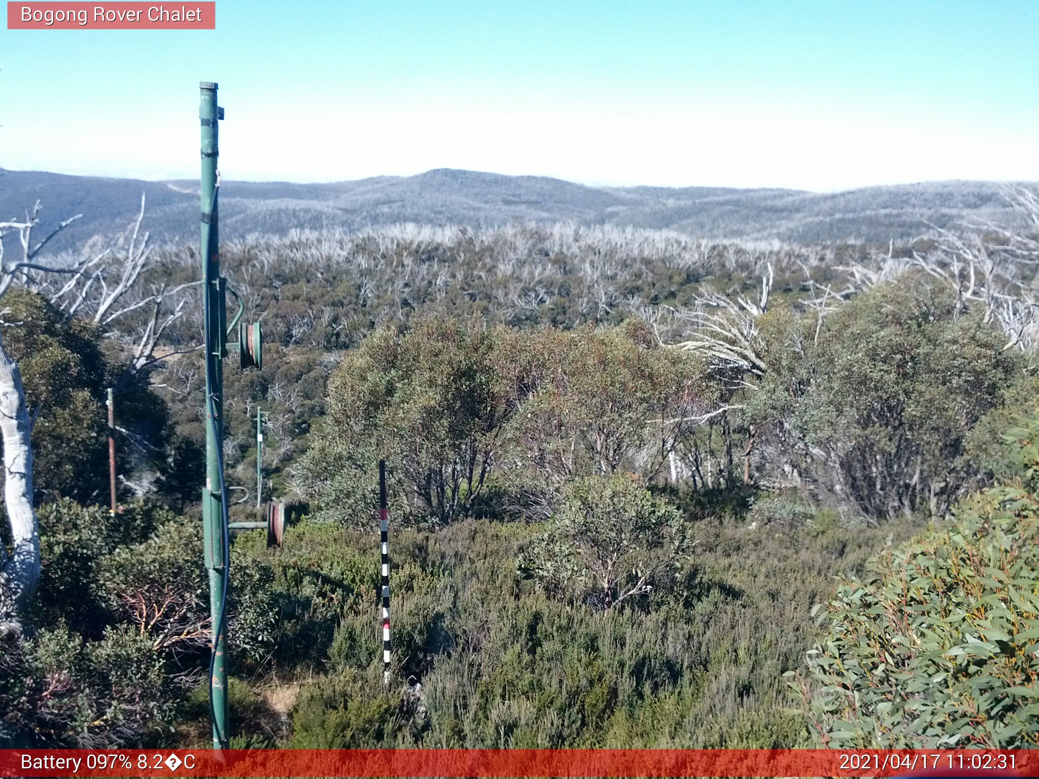 Bogong Web Cam 11:02am Saturday 17th of April 2021