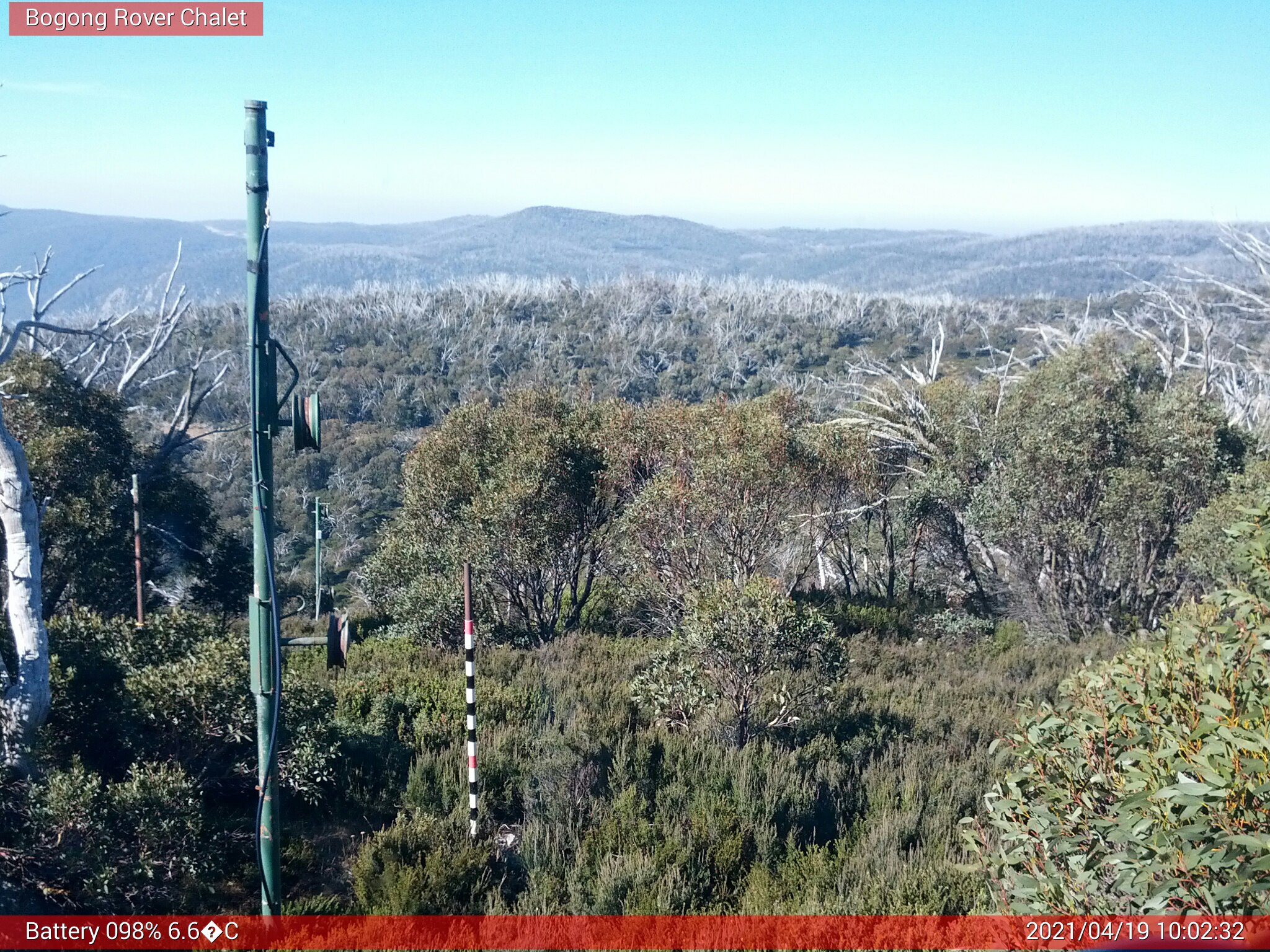 Bogong Web Cam 10:02am Monday 19th of April 2021