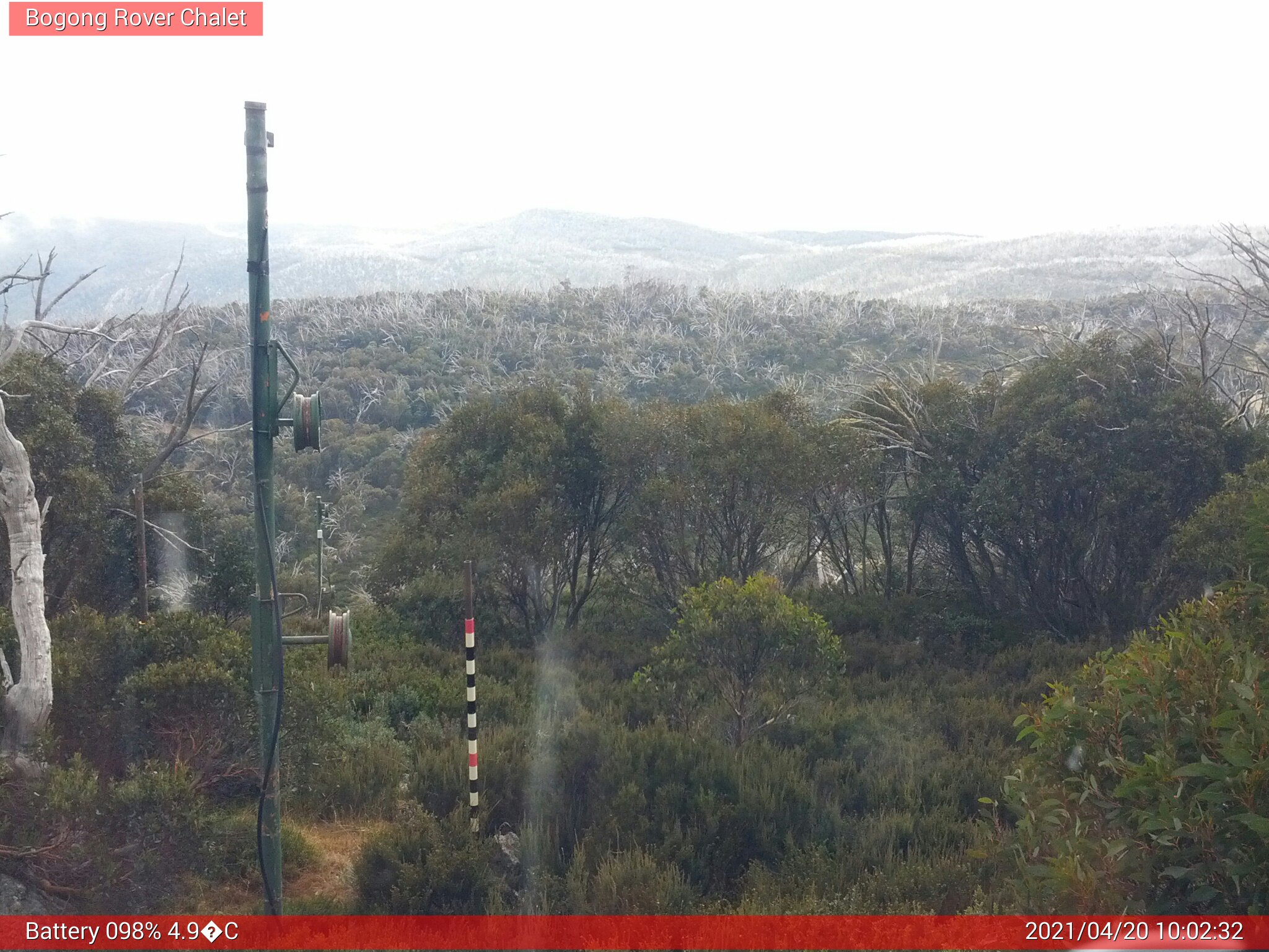 Bogong Web Cam 10:02am Tuesday 20th of April 2021