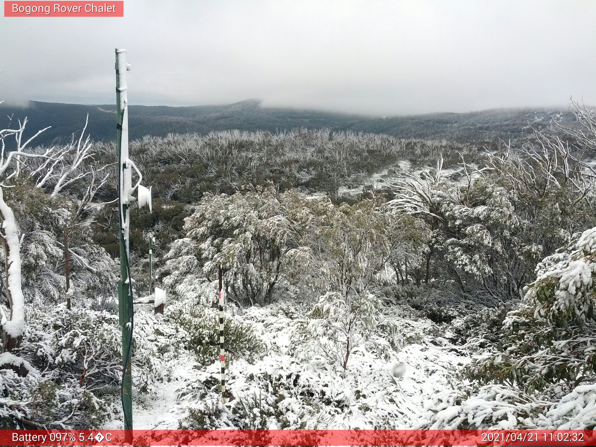 Bogong Web Cam 11:02am Wednesday 21st of April 2021