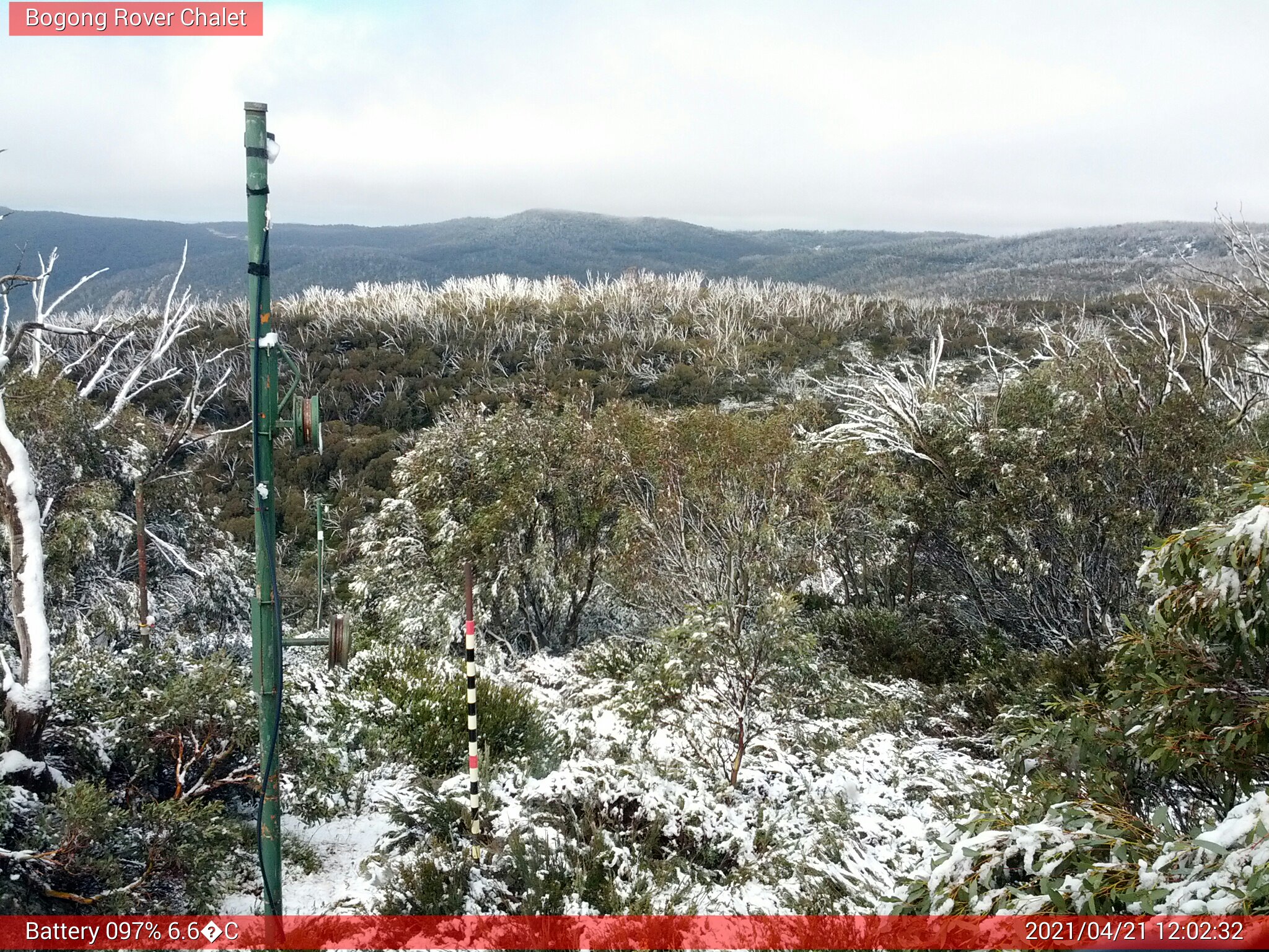 Bogong Web Cam 12:02pm Wednesday 21st of April 2021