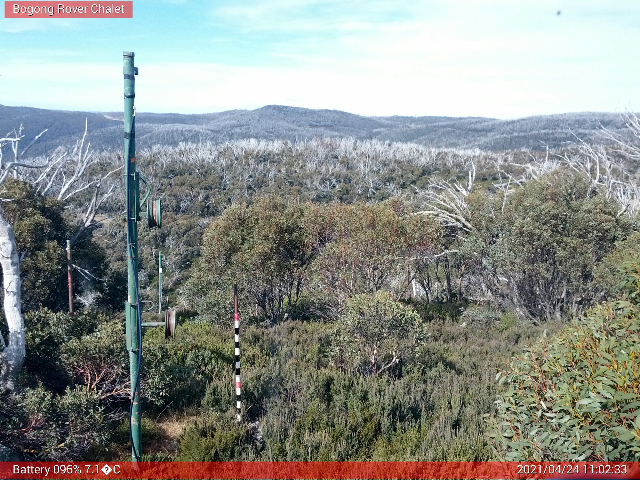 Bogong Web Cam 11:02am Saturday 24th of April 2021