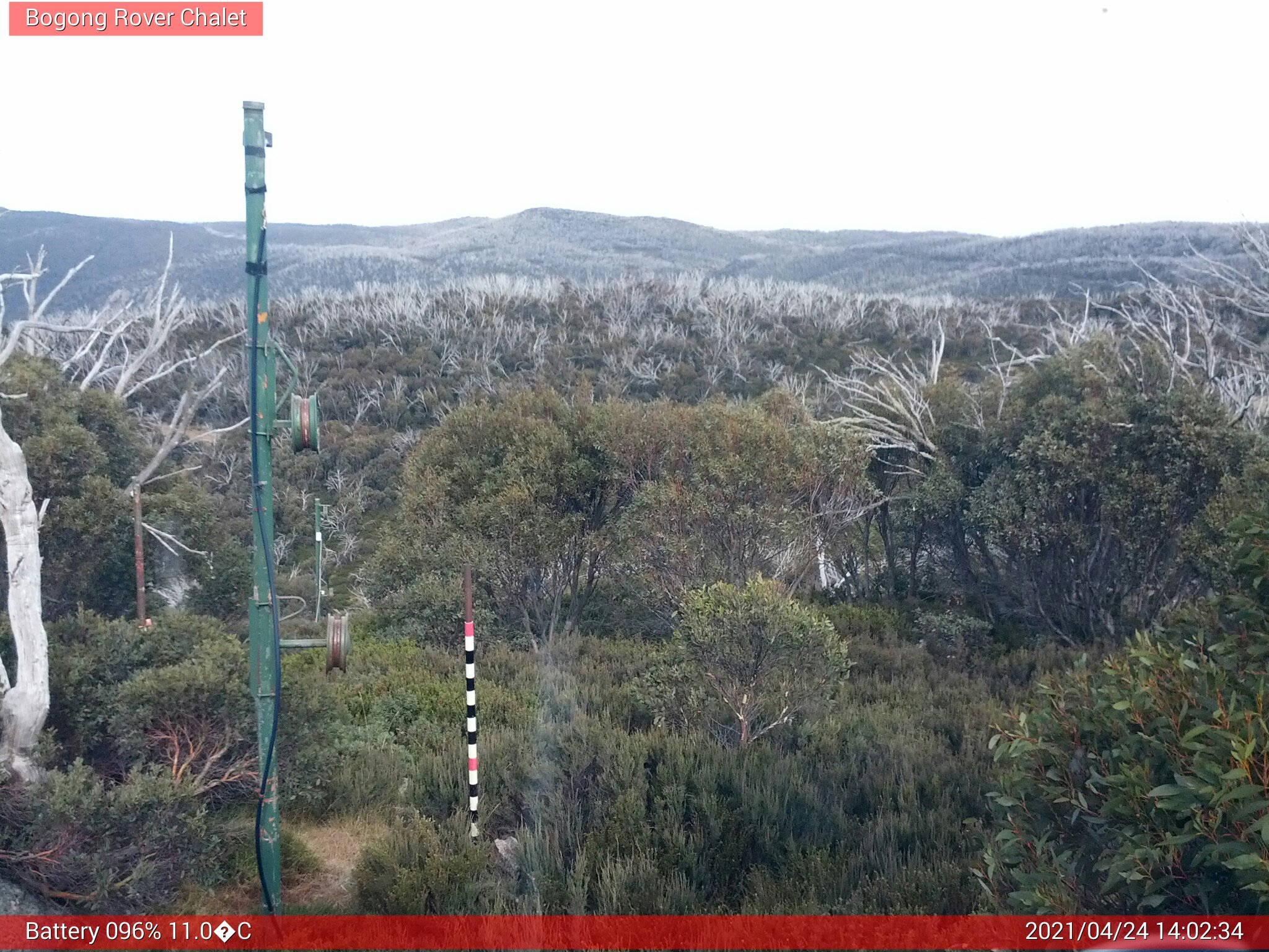 Bogong Web Cam 2:02pm Saturday 24th of April 2021