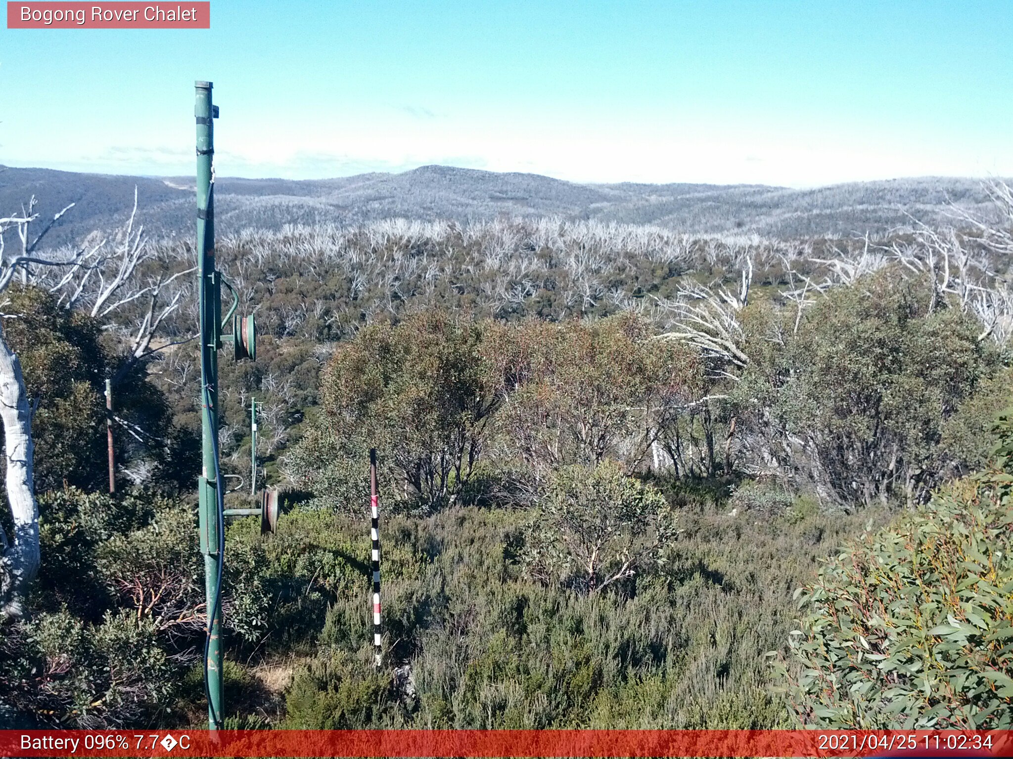 Bogong Web Cam 11:02am Sunday 25th of April 2021