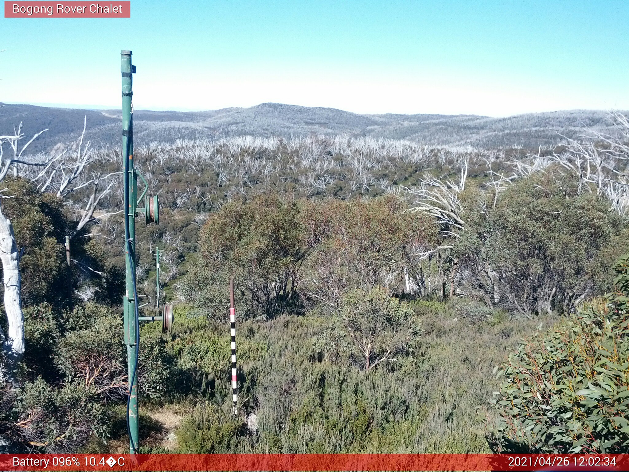 Bogong Web Cam 12:02pm Monday 26th of April 2021