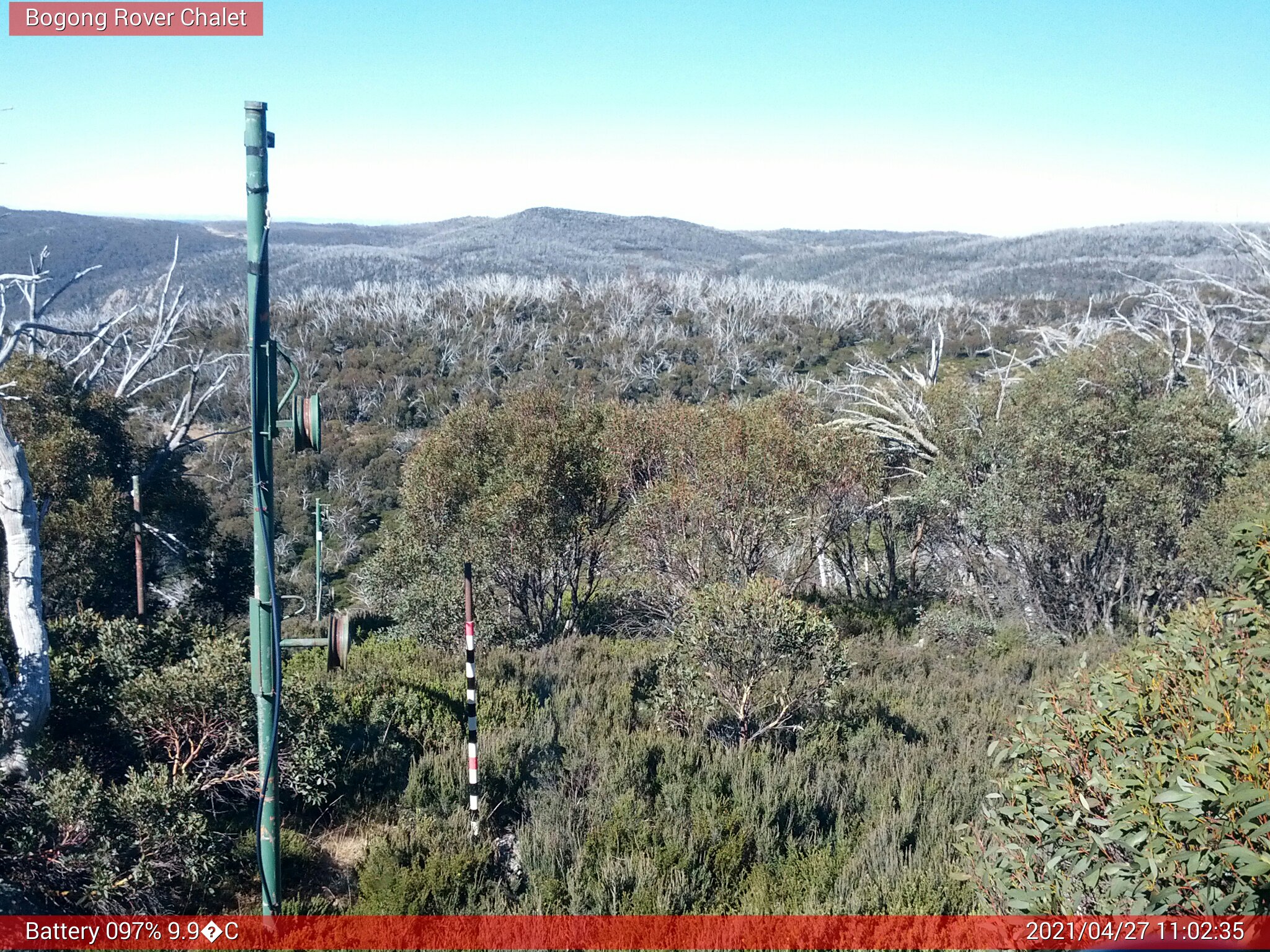 Bogong Web Cam 11:02am Tuesday 27th of April 2021