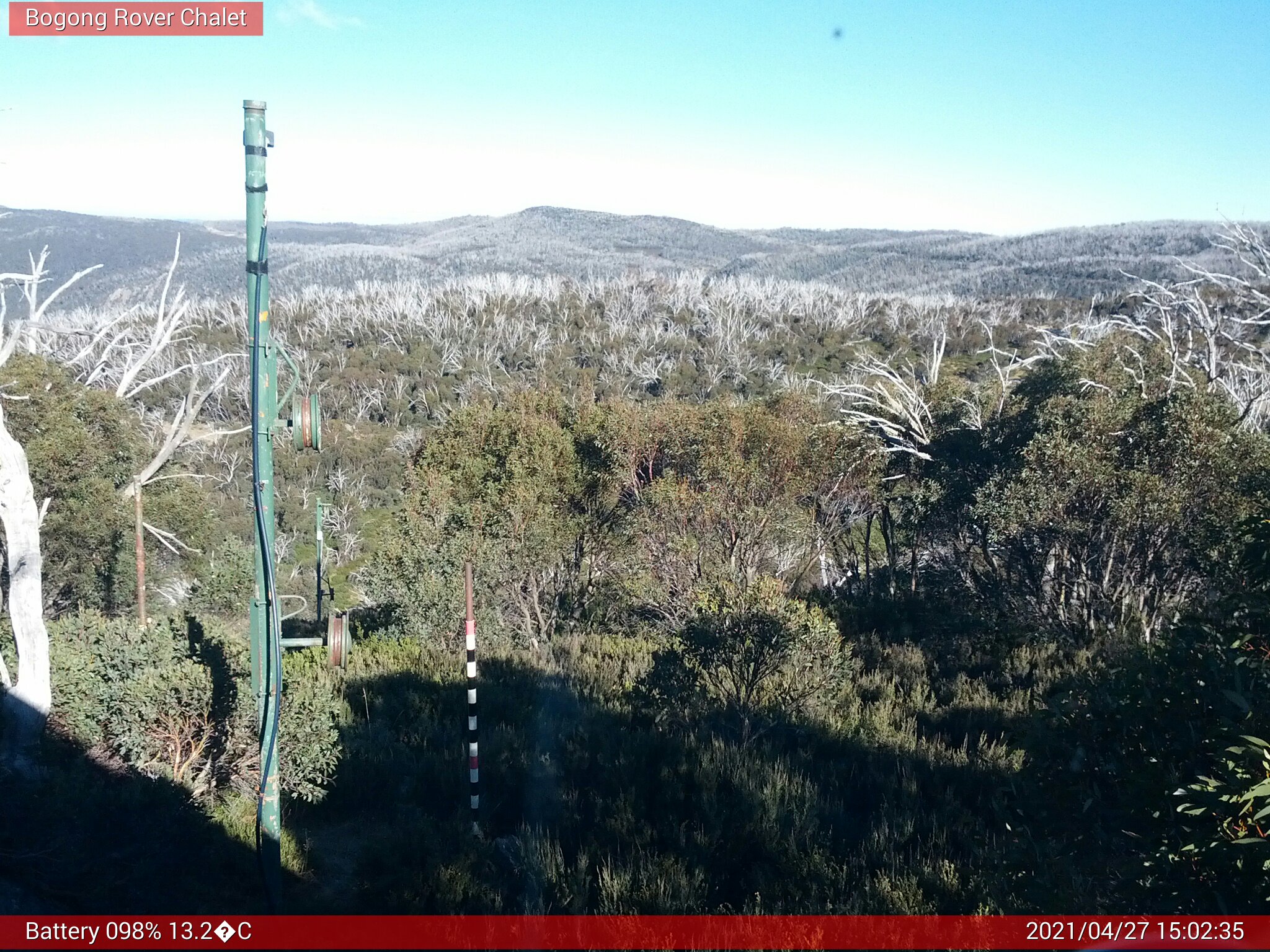 Bogong Web Cam 3:02pm Tuesday 27th of April 2021