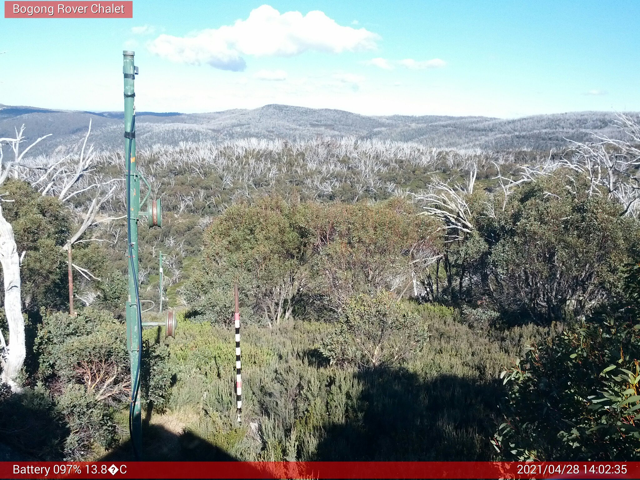 Bogong Web Cam 2:02pm Wednesday 28th of April 2021