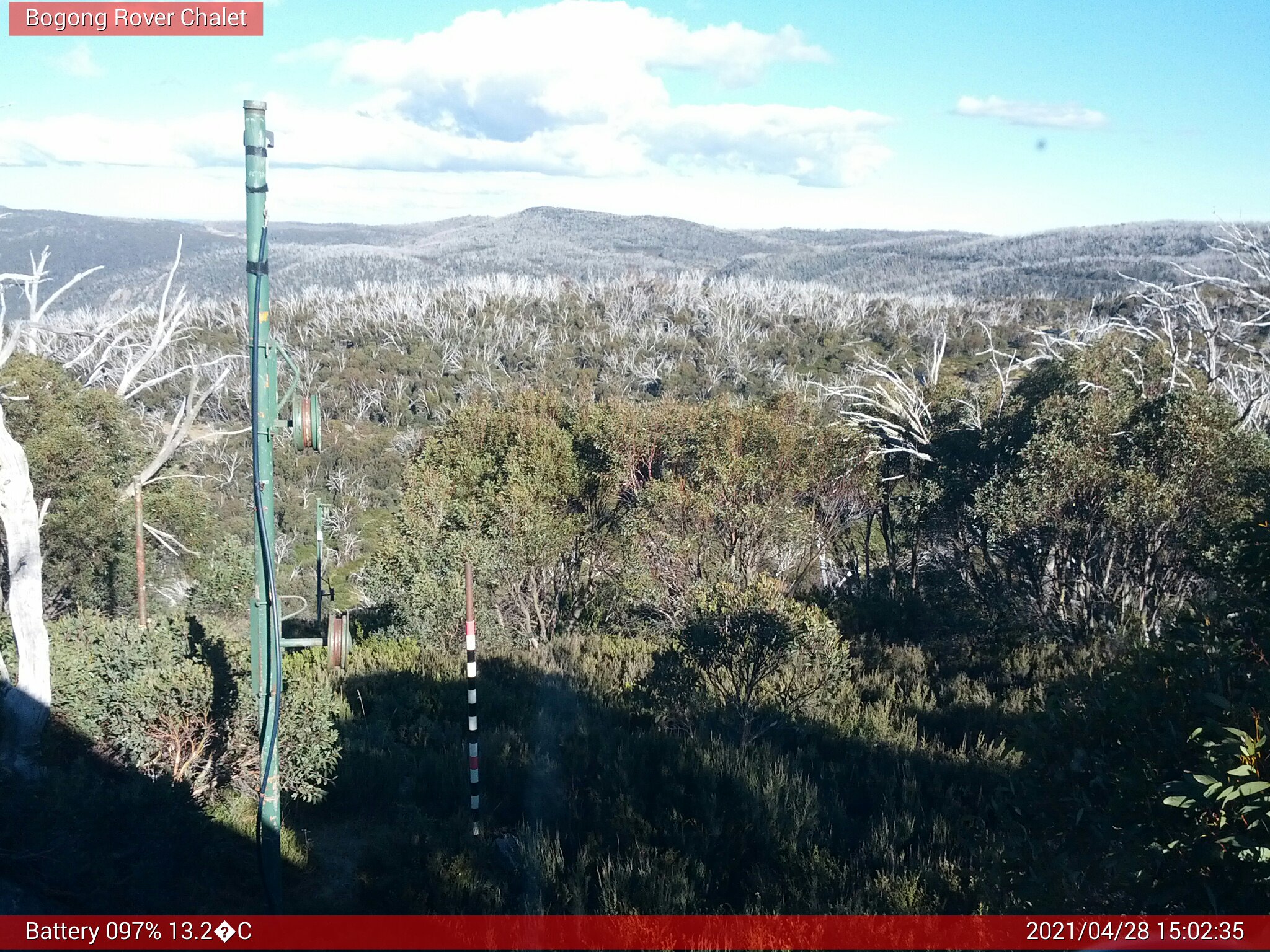 Bogong Web Cam 3:02pm Wednesday 28th of April 2021