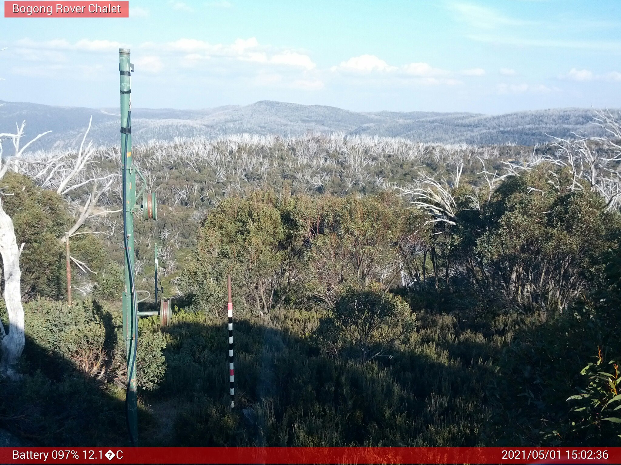 Bogong Web Cam 3:02pm Saturday 1st of May 2021