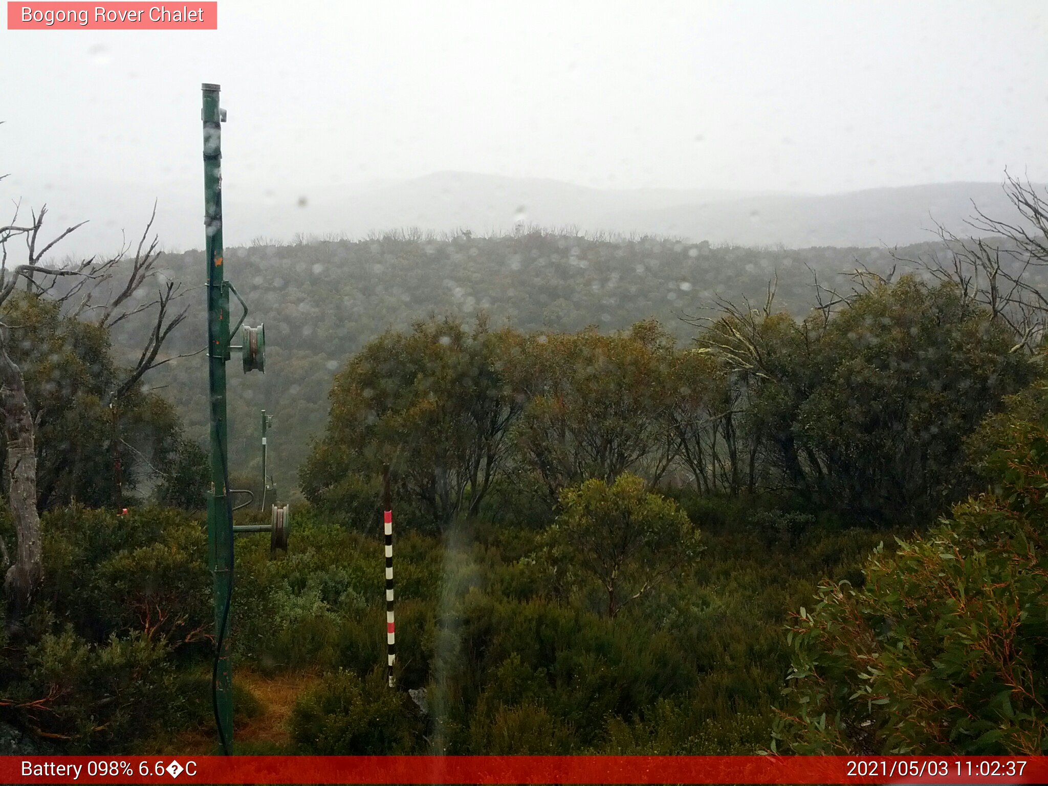 Bogong Web Cam 11:02am Monday 3rd of May 2021