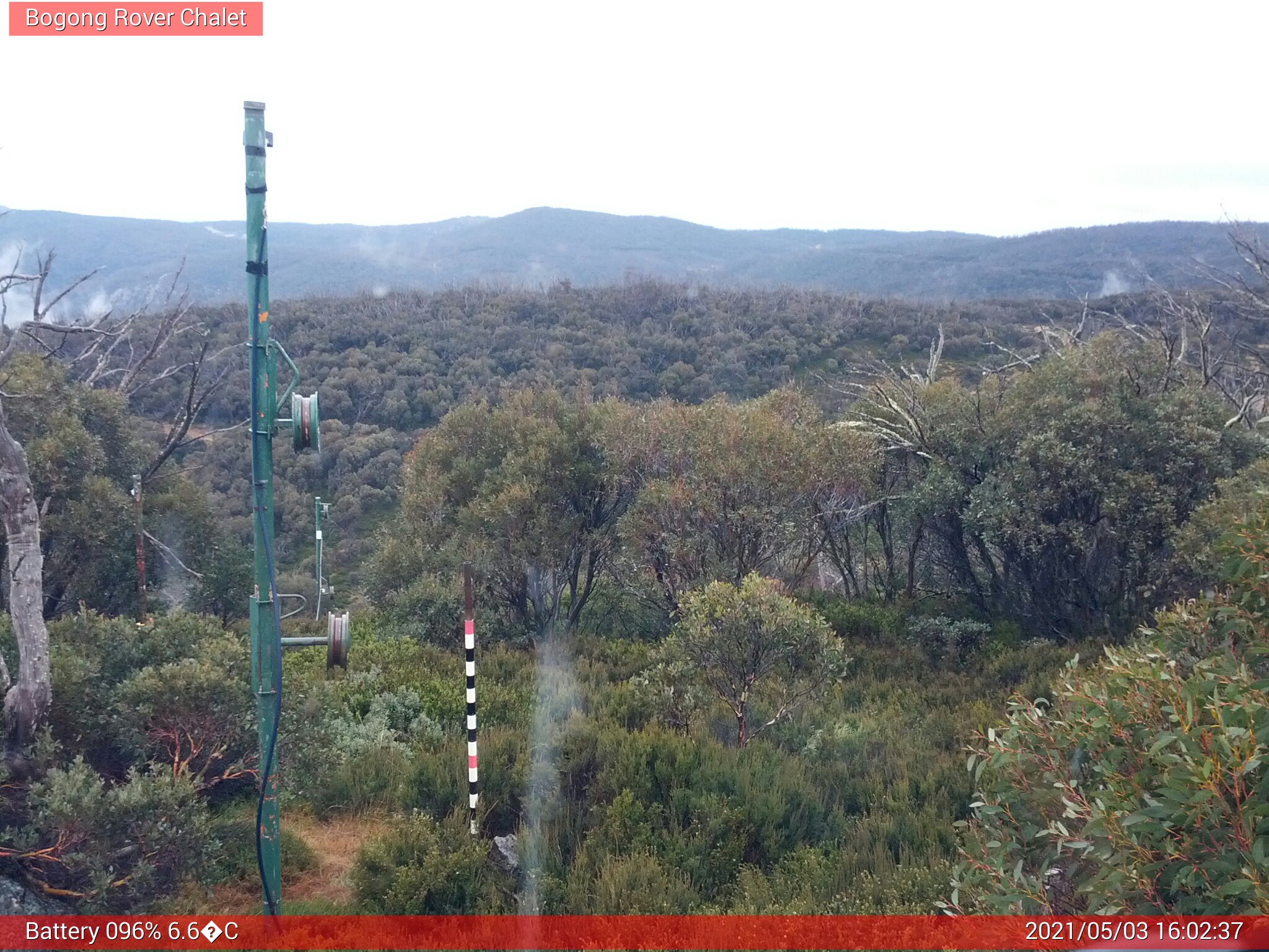 Bogong Web Cam 4:02pm Monday 3rd of May 2021