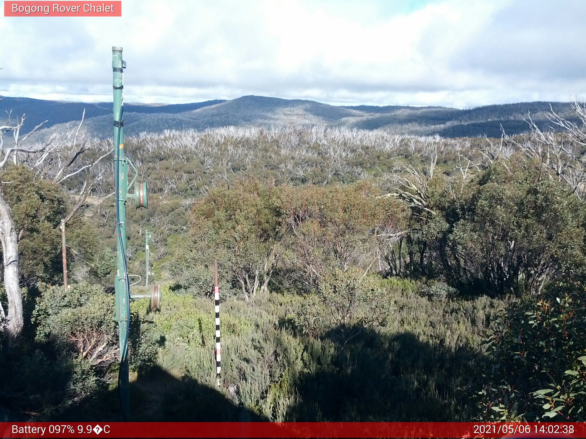 Bogong Web Cam 2:02pm Thursday 6th of May 2021