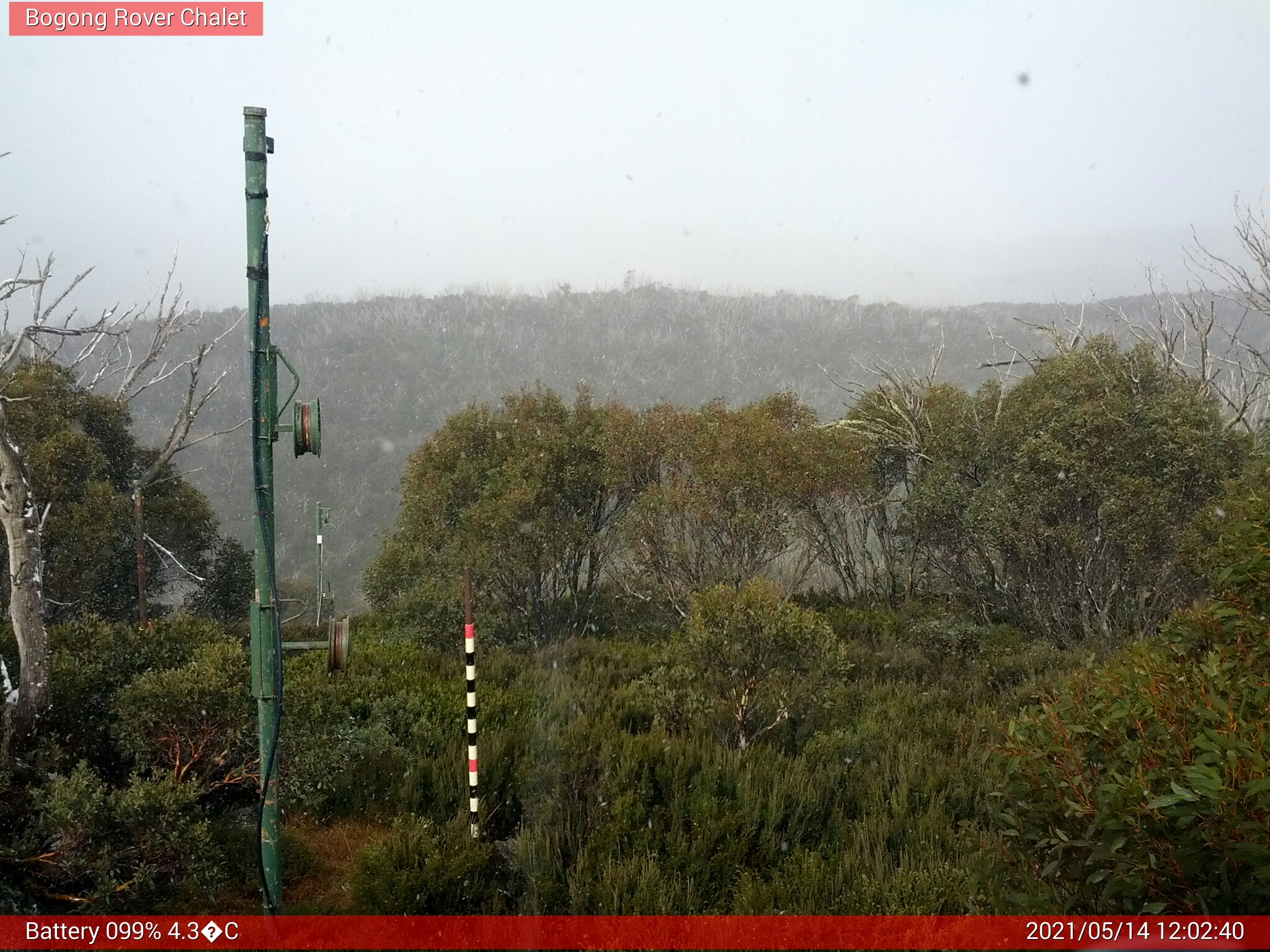 Bogong Web Cam 12:02pm Friday 14th of May 2021